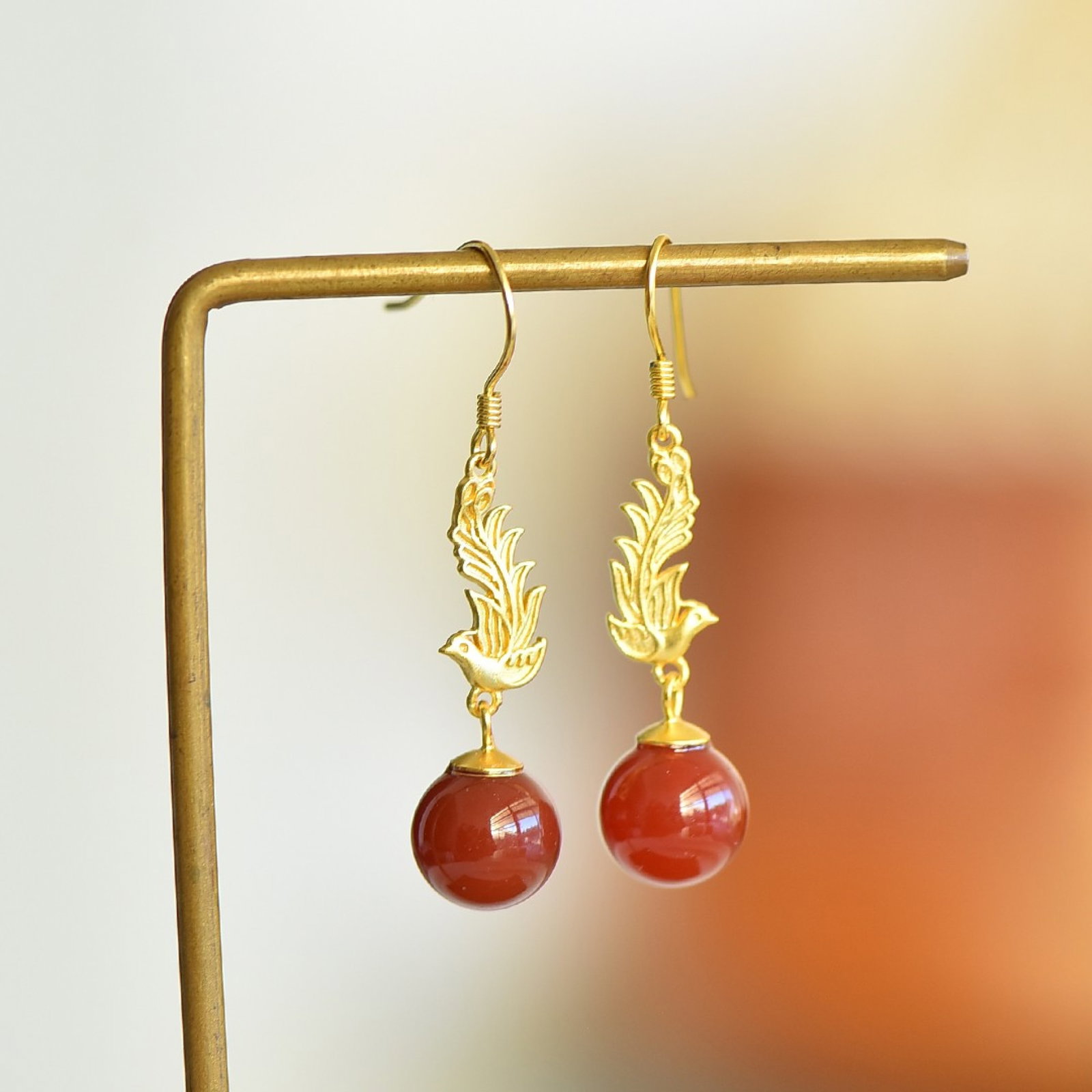 An Exquisite Sterling Silver-Gold Plated Inlaid Jasper Gourd Pendant,Inlaid Diamond: A Pair of Exquisite Sterling Silver-Gold Plated Inlaid Agate Earrings 一对纯银镀金镶玛瑙耳环