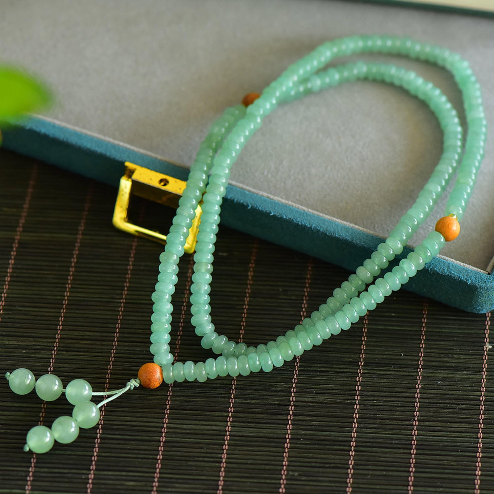 An Exquisite Crystal Bracelets - 5