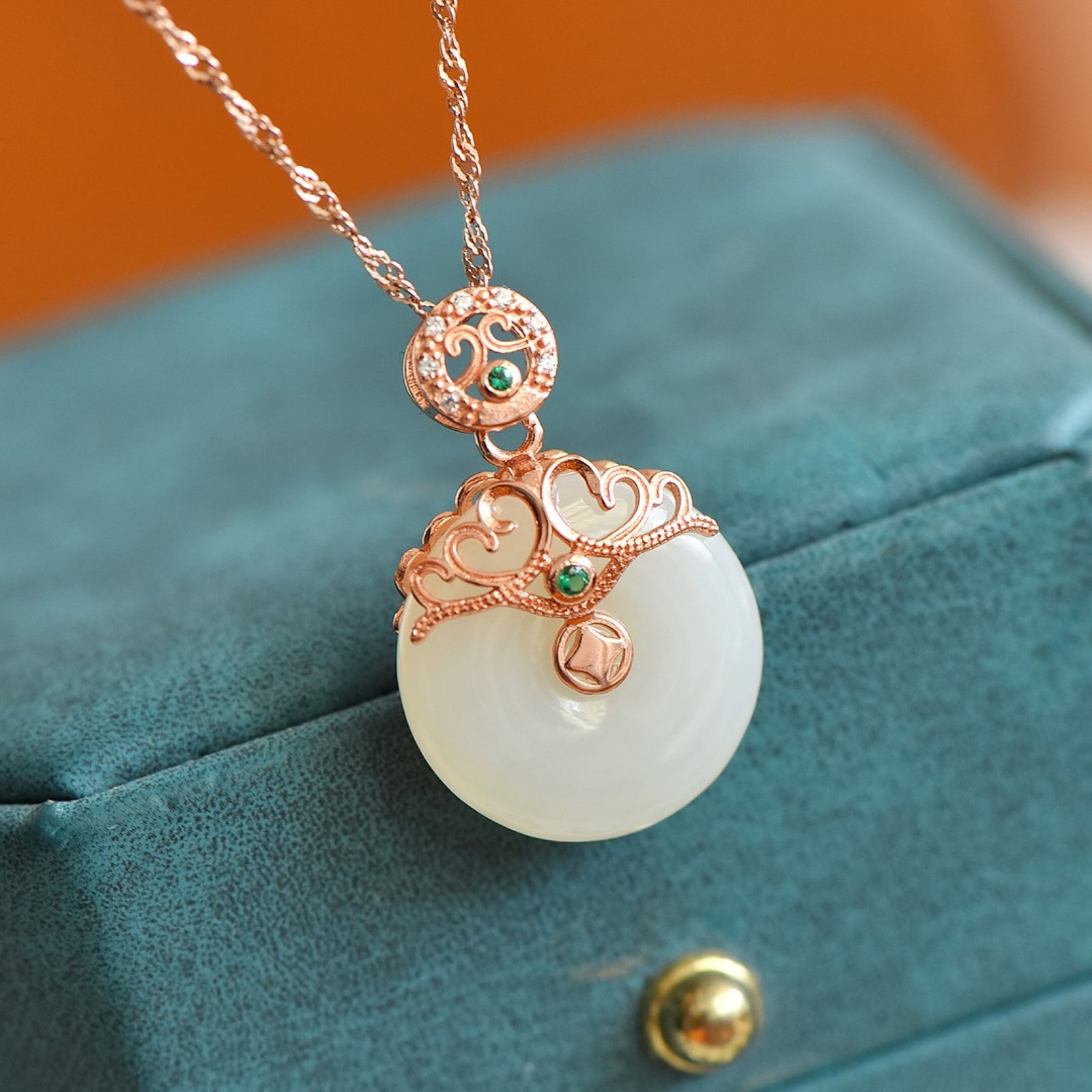 An Exquisite Sapphire Landscape and Dragon Pattern Pendant: An Exquisite Sterling Silver-Gold Plated Inlaid White Jade Pendant,Size:18mmx18mm 纯银镀金镶白玉吊坠
