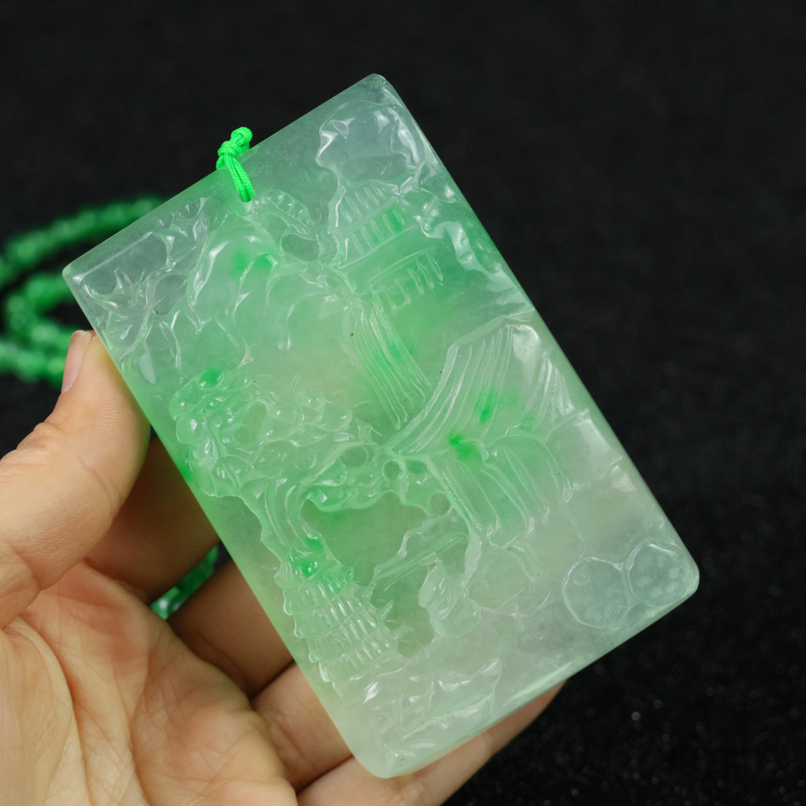 An Exquisite Jadeite Landscape Pattern Pendant - 8