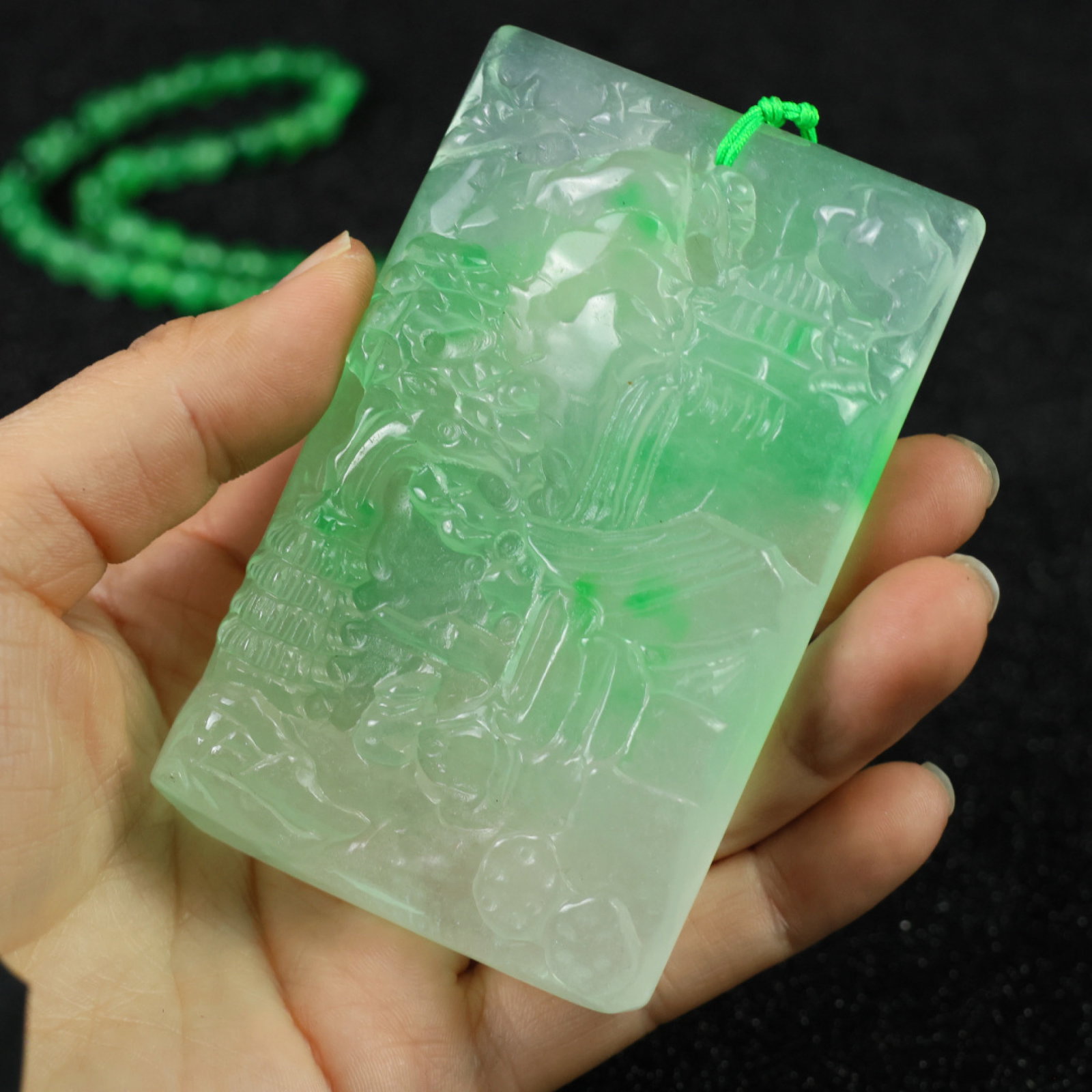 An Exquisite Jadeite Landscape Pattern Pendant - 9