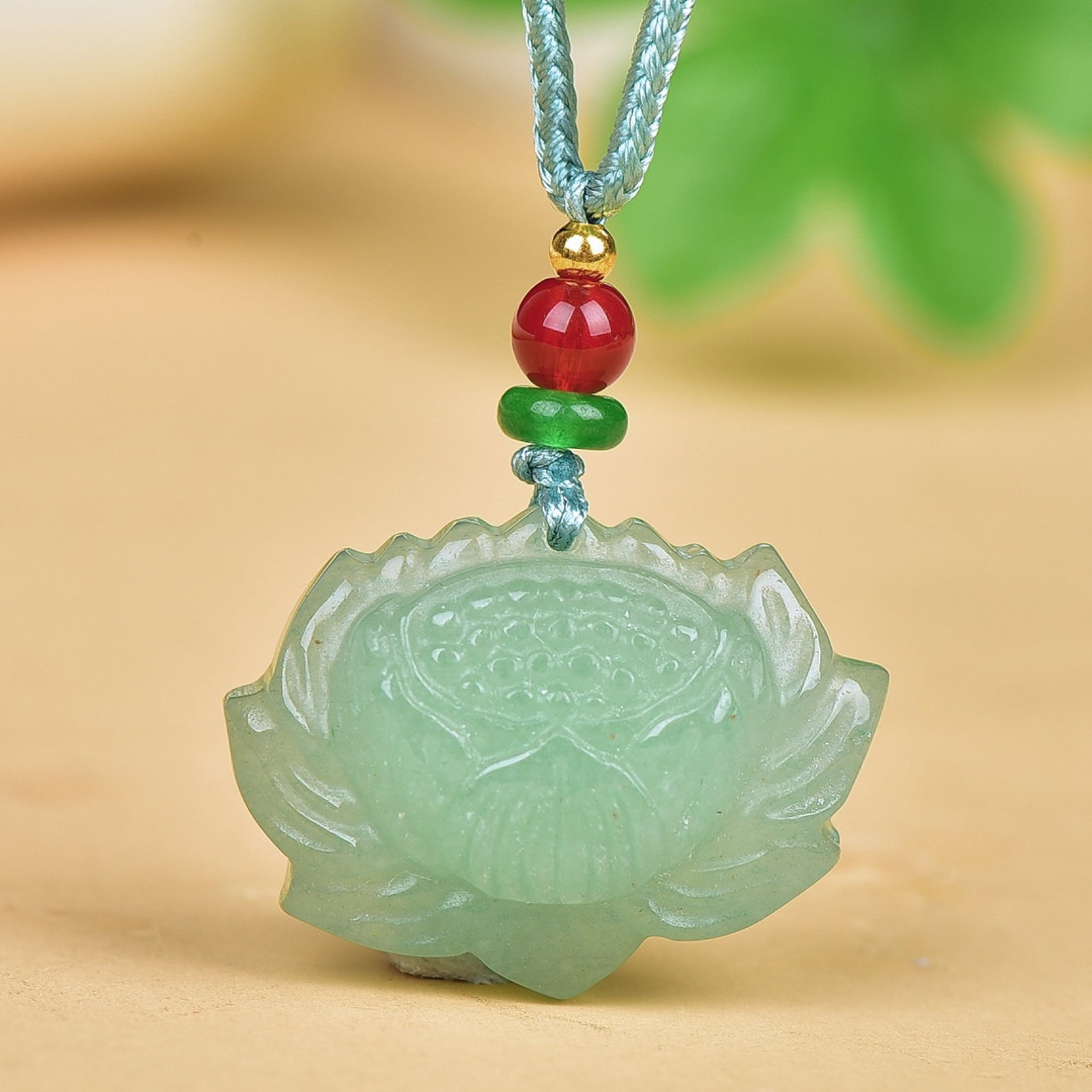An Exquisite Jadeite Lotus Pattern Pendant: An Exquisite Jadeite Lotus Pattern Pendant,Size:26mmx31mm 翡翠莲花纹挂件