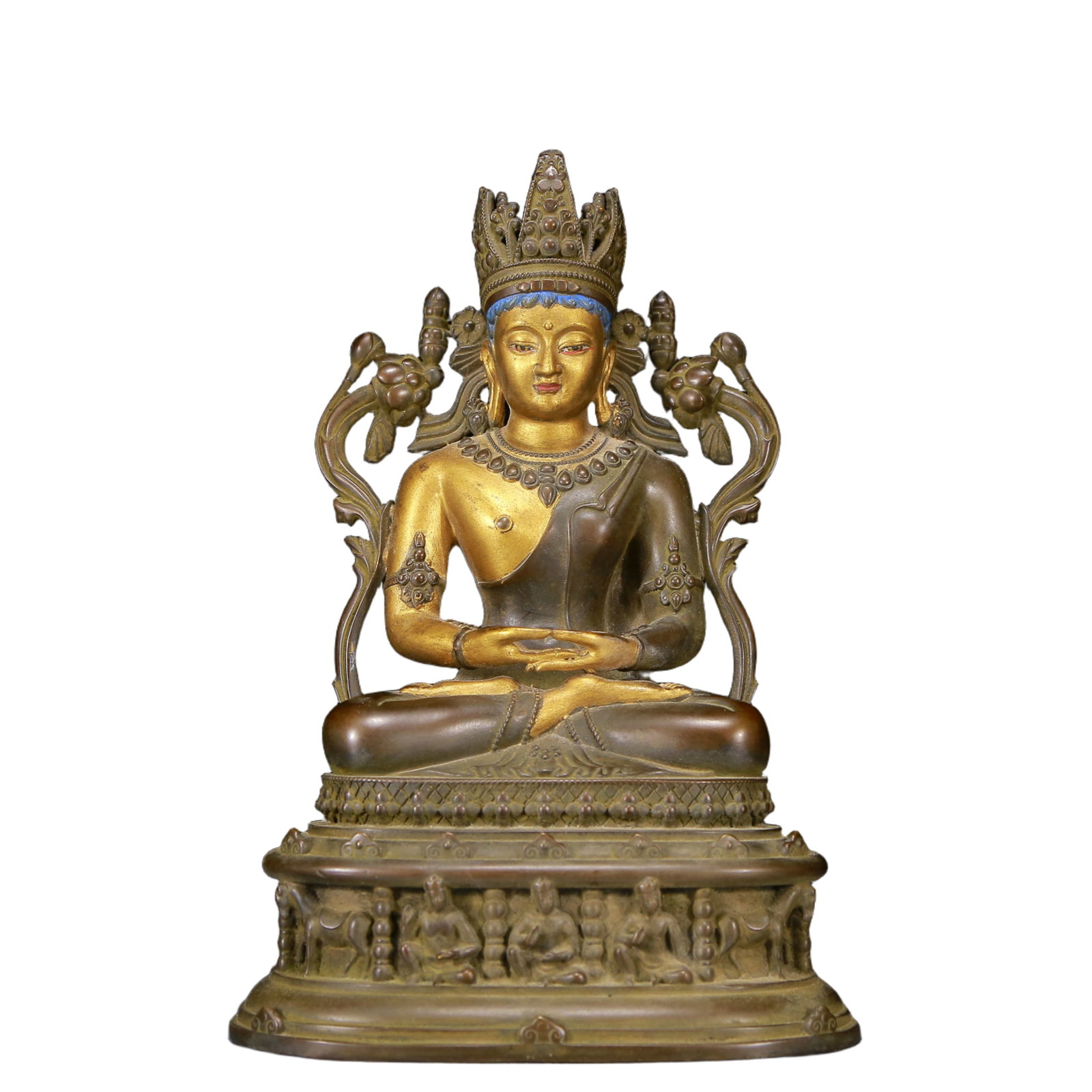 A Solemn Gilt Bronze Statue of Amitayus: A Solemn Gilt Bronze Statue of Amitayus,Qing Dynasty, China,Size:6.7inx5.5inx9.8in,Weight:2965g 铜鎏金无量寿佛像，清代