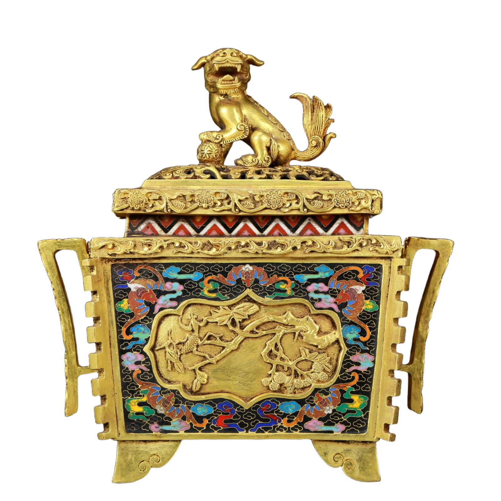 An exquisite cloisonn?? 'Clouds and Bats' pattern double-eared censer with lid: An exquisite cloisonné 'Clouds and Bats' pattern double-eared censer with lid and belt, Chinese Qing Dynasty, Size: 9.4inx5.5inx10.2in, Weight: 4280g 景泰蓝祥云Ś
