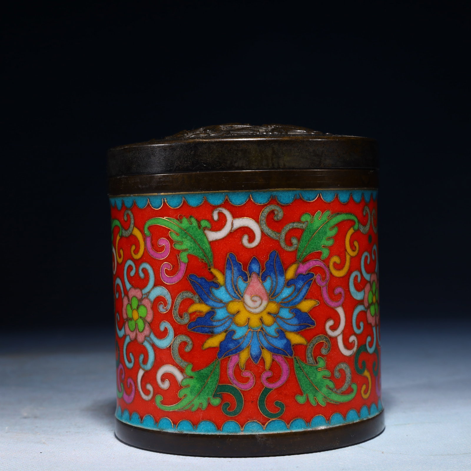 An Exquisite Cloisonne Lotus Pattern Jar with Cover: An Exquisite Cloisonne Lotus Pattern Jar with Cover,Qing Dynasty,China,Four-character Mark,Size:4.3inx3.9inx3.9in,Weight:700g ?????????,????,???