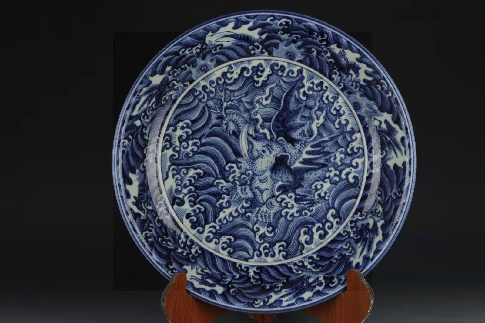 An Exquisite Blue and White Seawater and Beast Pattern Plate: An Exquisite Blue and White Seawater and Beast Pattern Plate,Qing Dynasty,China,Size:2.9inx17.5in 青花海水兽纹盘子,中国清代