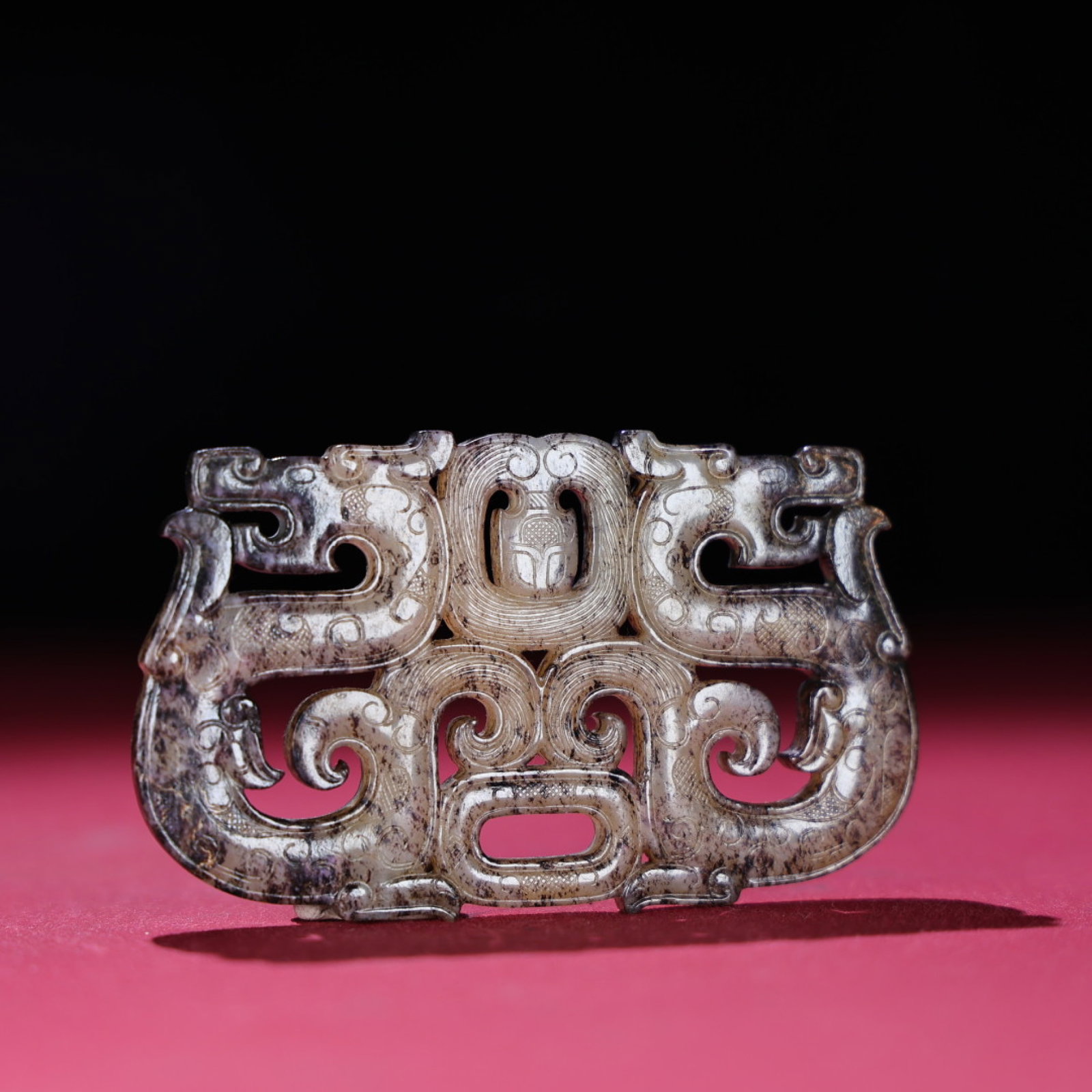 An Exquisite White Jade Dragon Pattern Pendant - 5