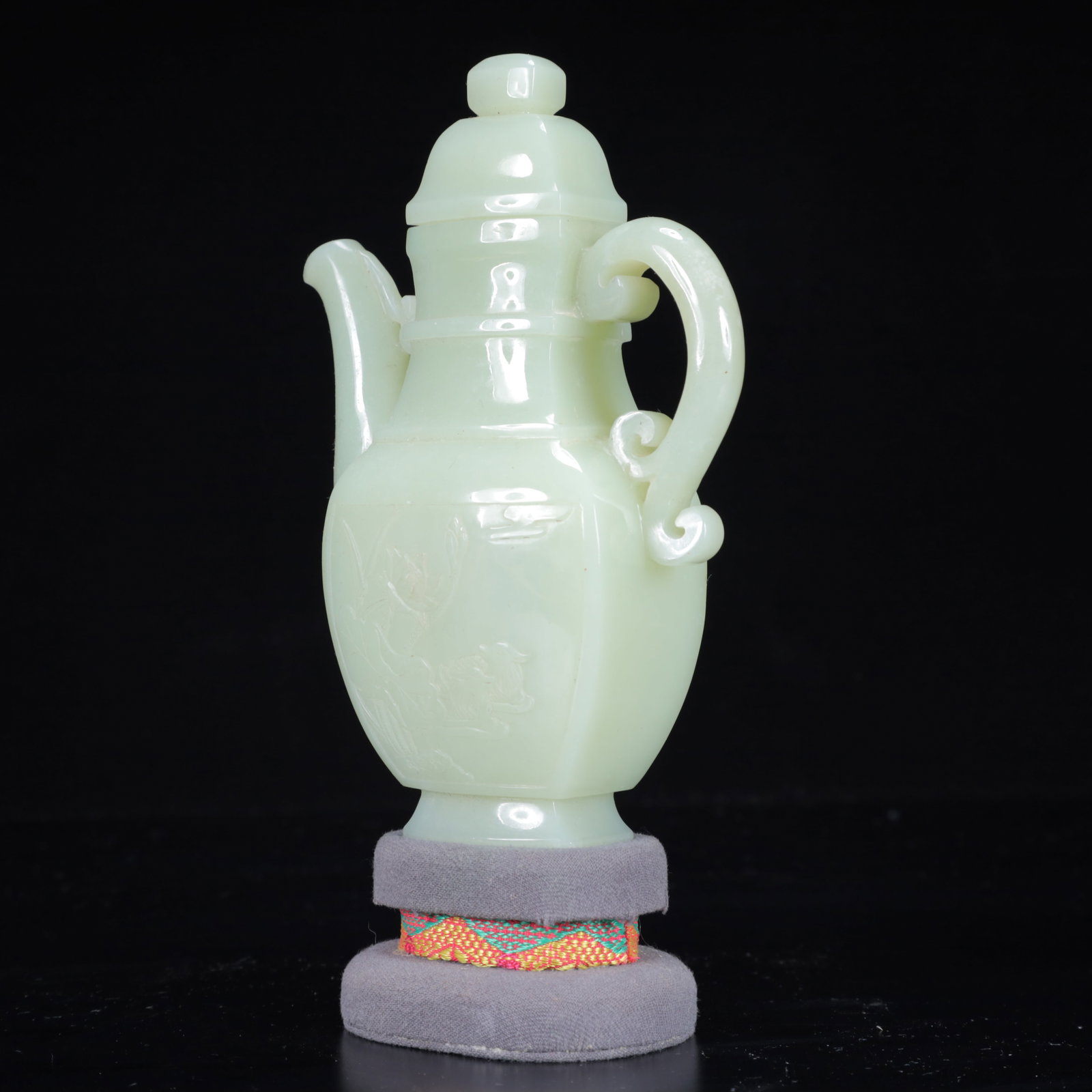 An Exquisite White Jade Flower Pattern Ewer - 13