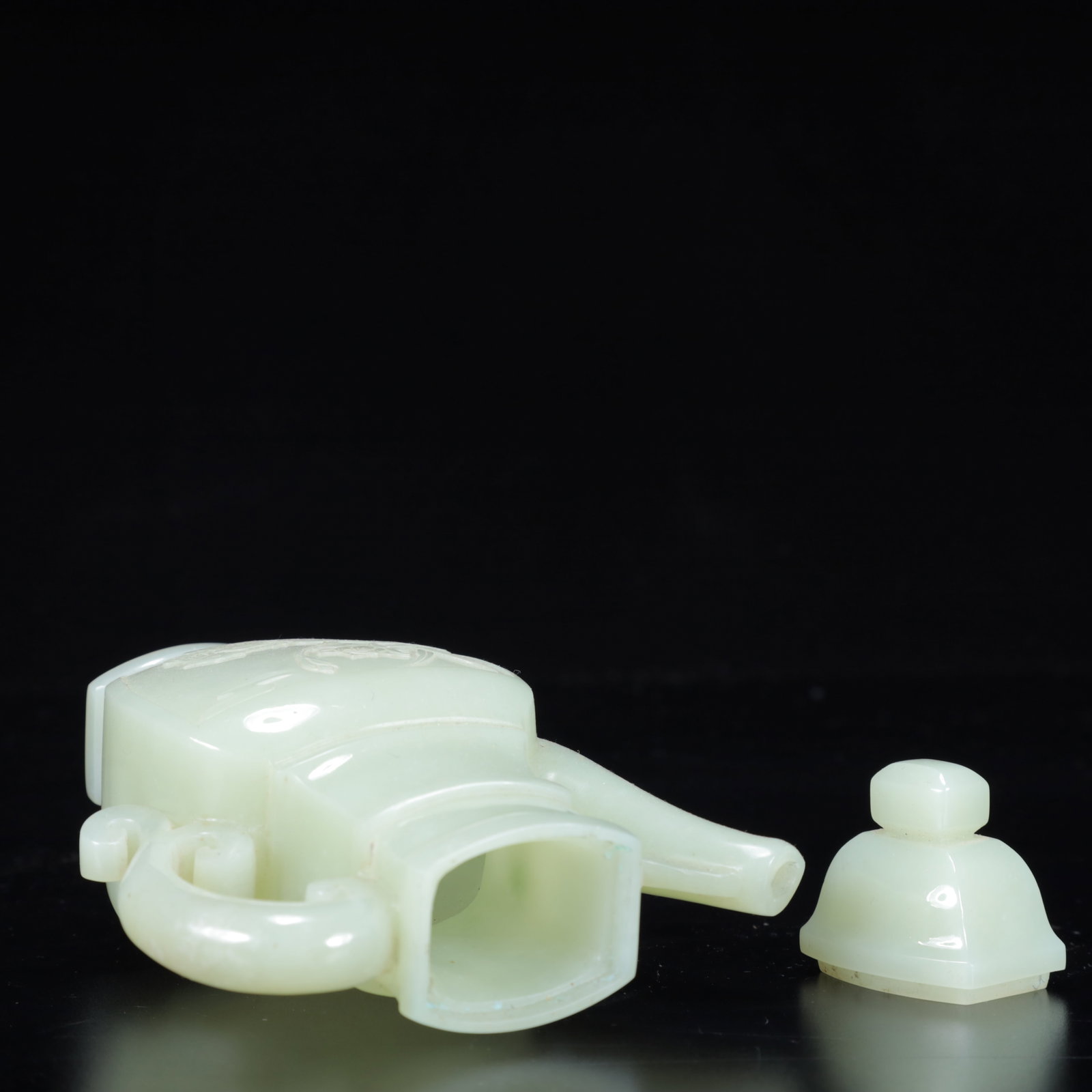 An Exquisite White Jade Flower Pattern Ewer - 15