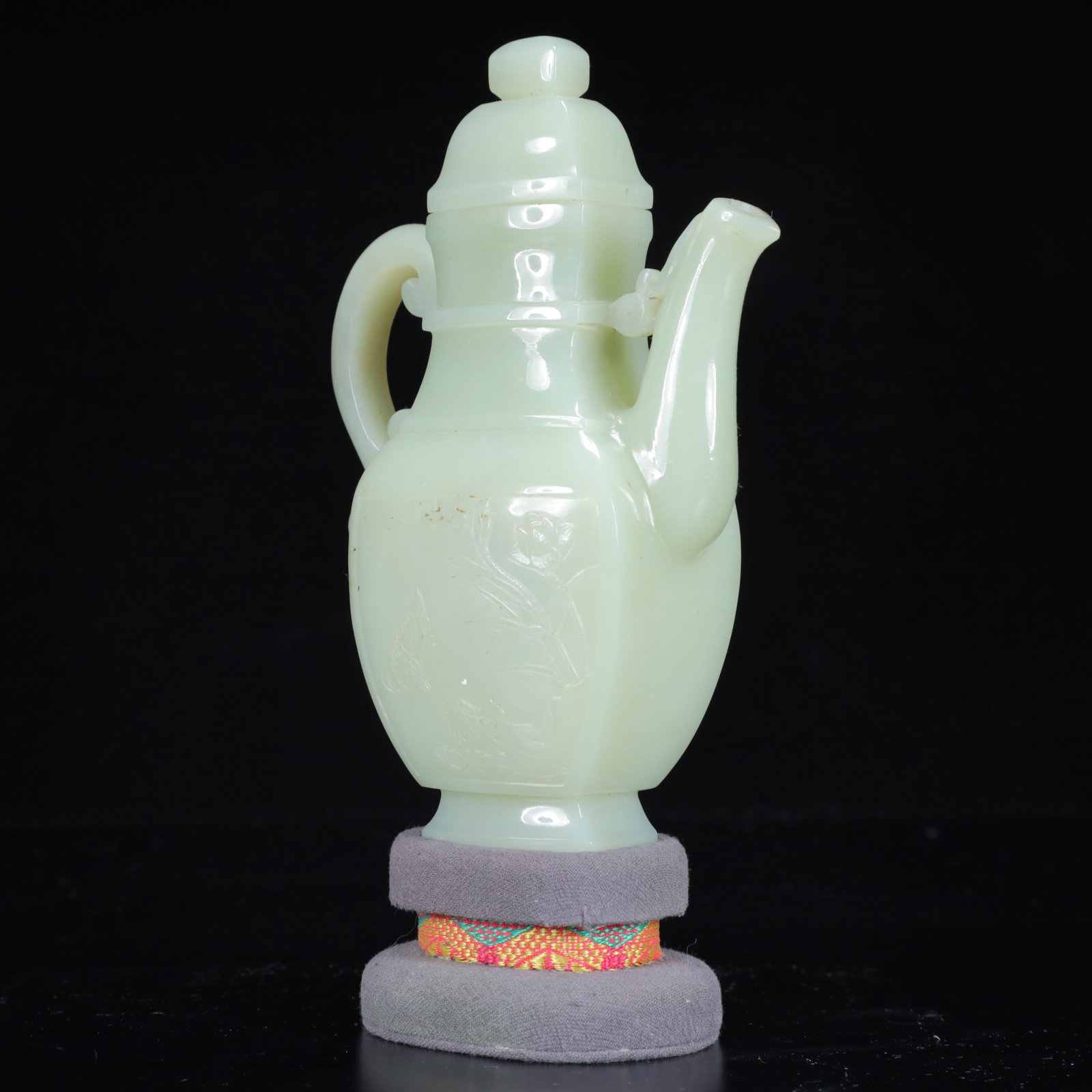 An Exquisite White Jade Flower Pattern Ewer - 7