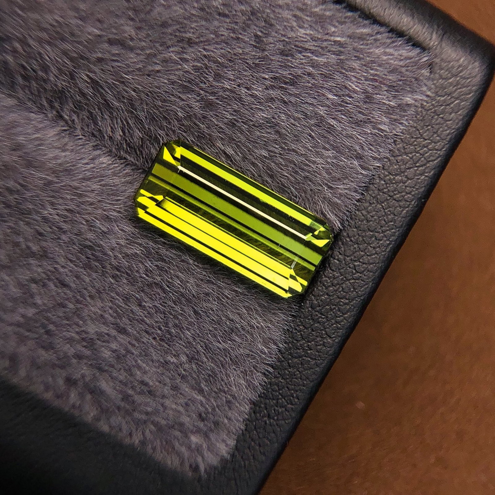 5.36Ctw Natural Tourmaline Loose: 5.36Ctw Natural Tourmaline Loose,Size:15.5mmx6.8mmx5.0mm 5.36Ctw天然碧玺裸石
