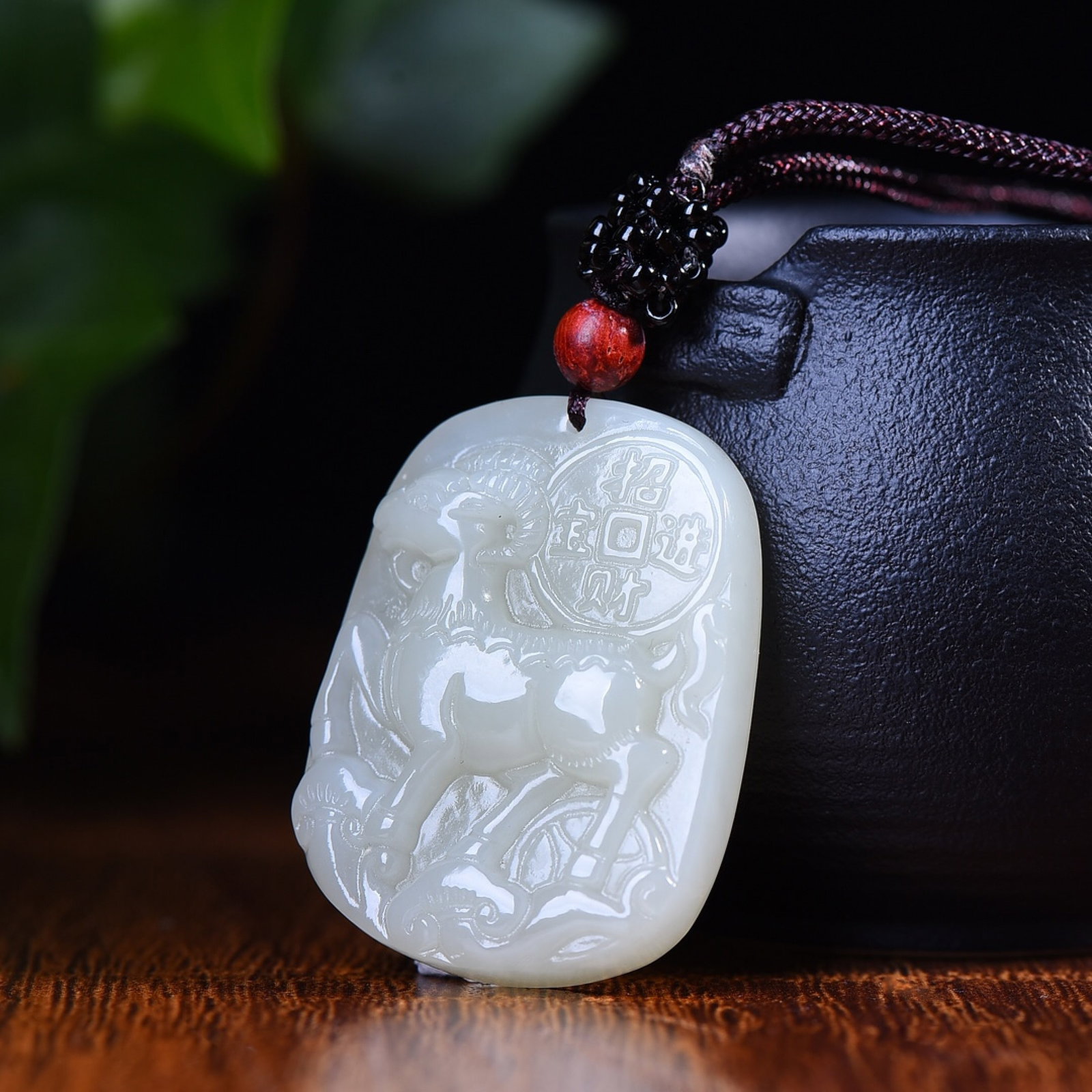 An Exquisite White Jade Sheep Pattern Pendant - 2