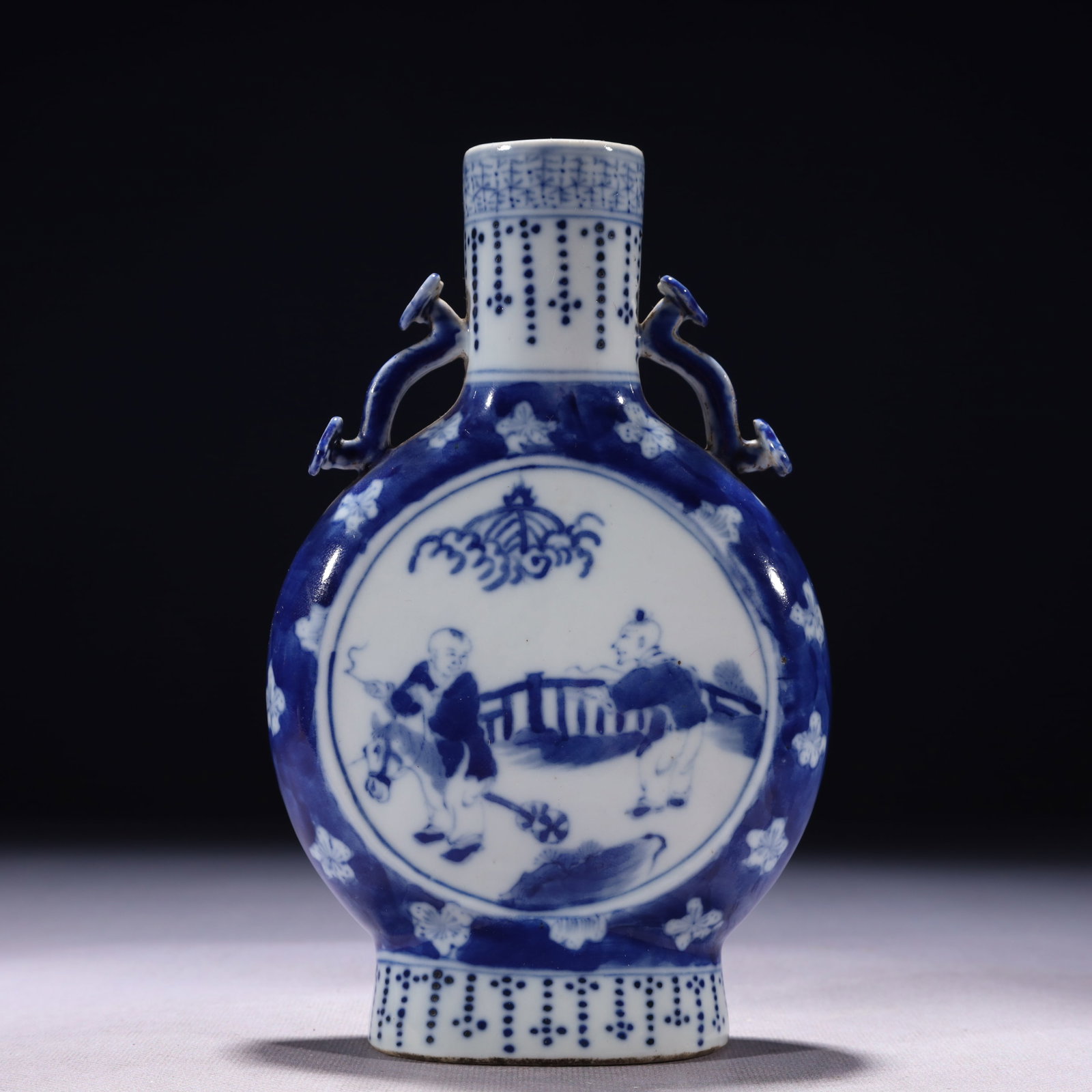 An Exquisite Blue and White Character and Story Pattern Double-Ears Vase: An Exquisite Blue and White Character and Story Pattern Double-Ears Vase,Qing Dynasty,China,Kangxi Four-character Mark,Size:4.7inx2.2inx7.7in,Weight:600g 青花人物故ߚ