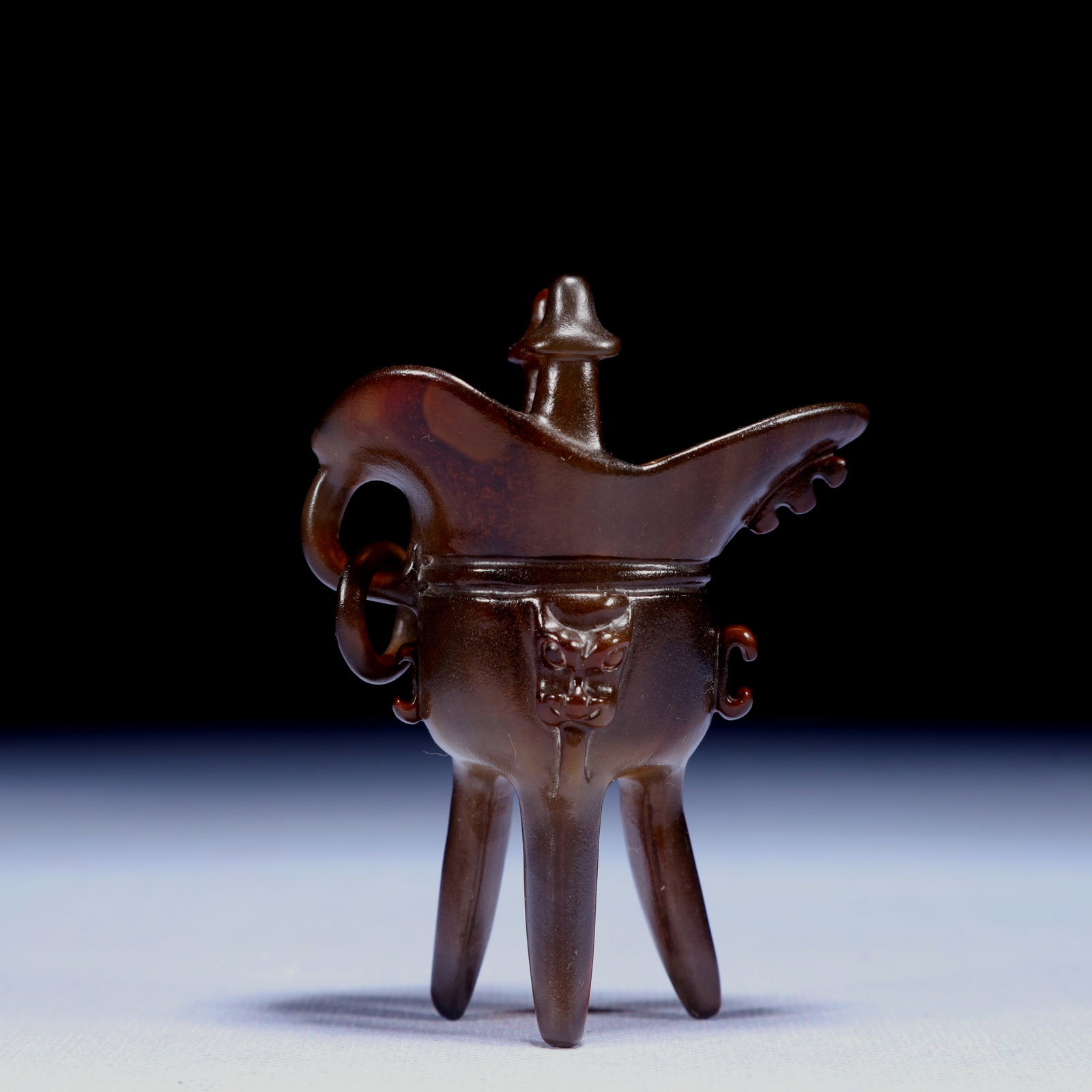 An Exquisite Agate Tripod Cup - 5