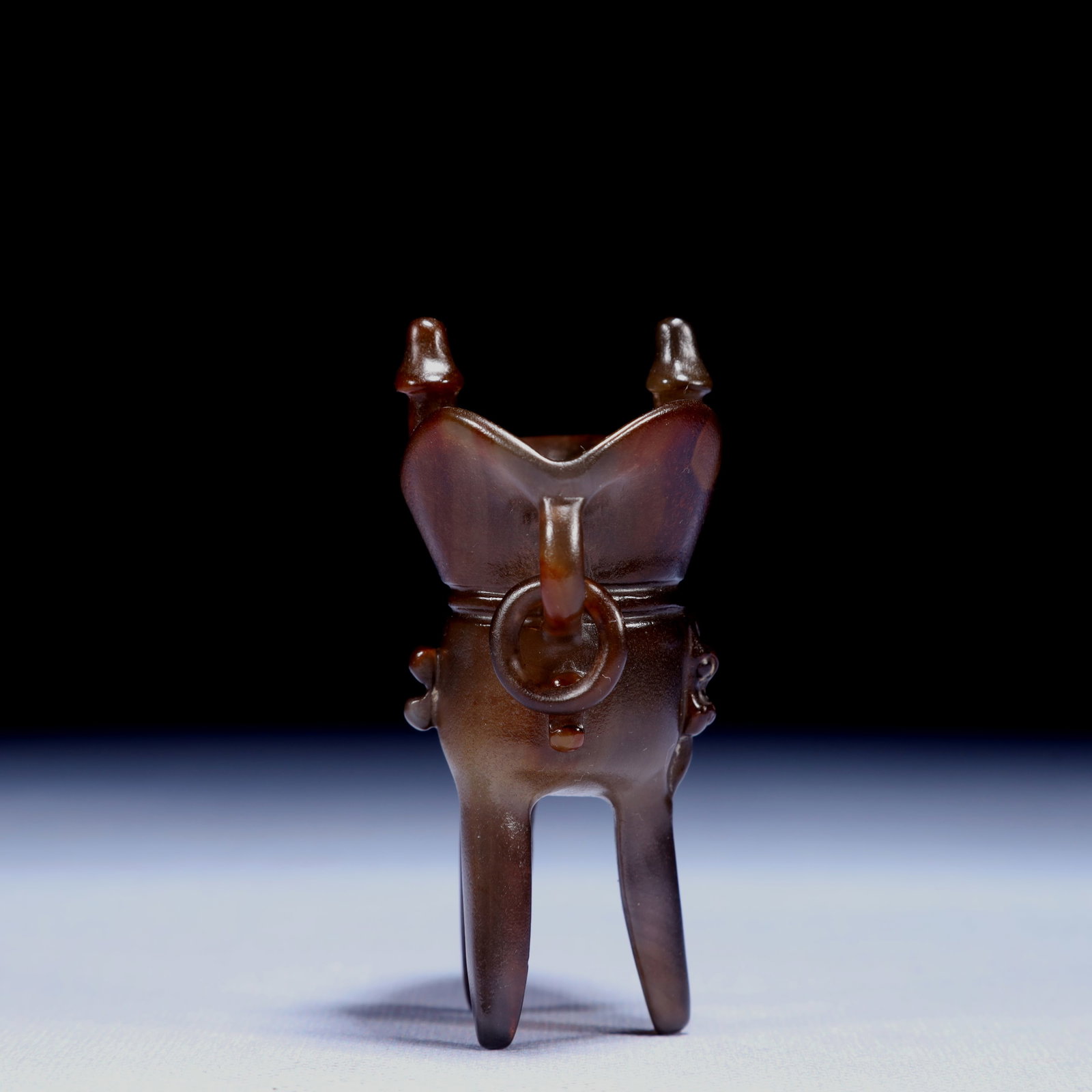 An Exquisite Agate Tripod Cup - 7