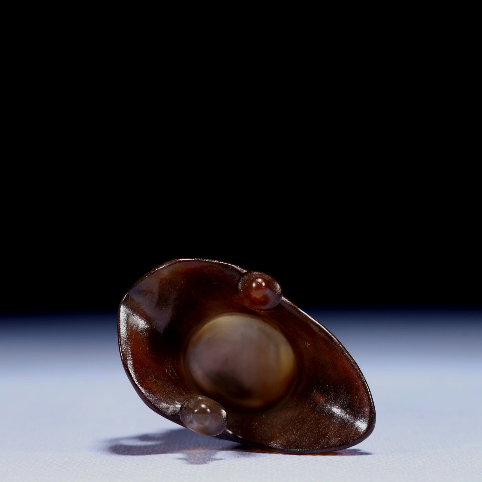 An Exquisite Agate Tripod Cup - 8