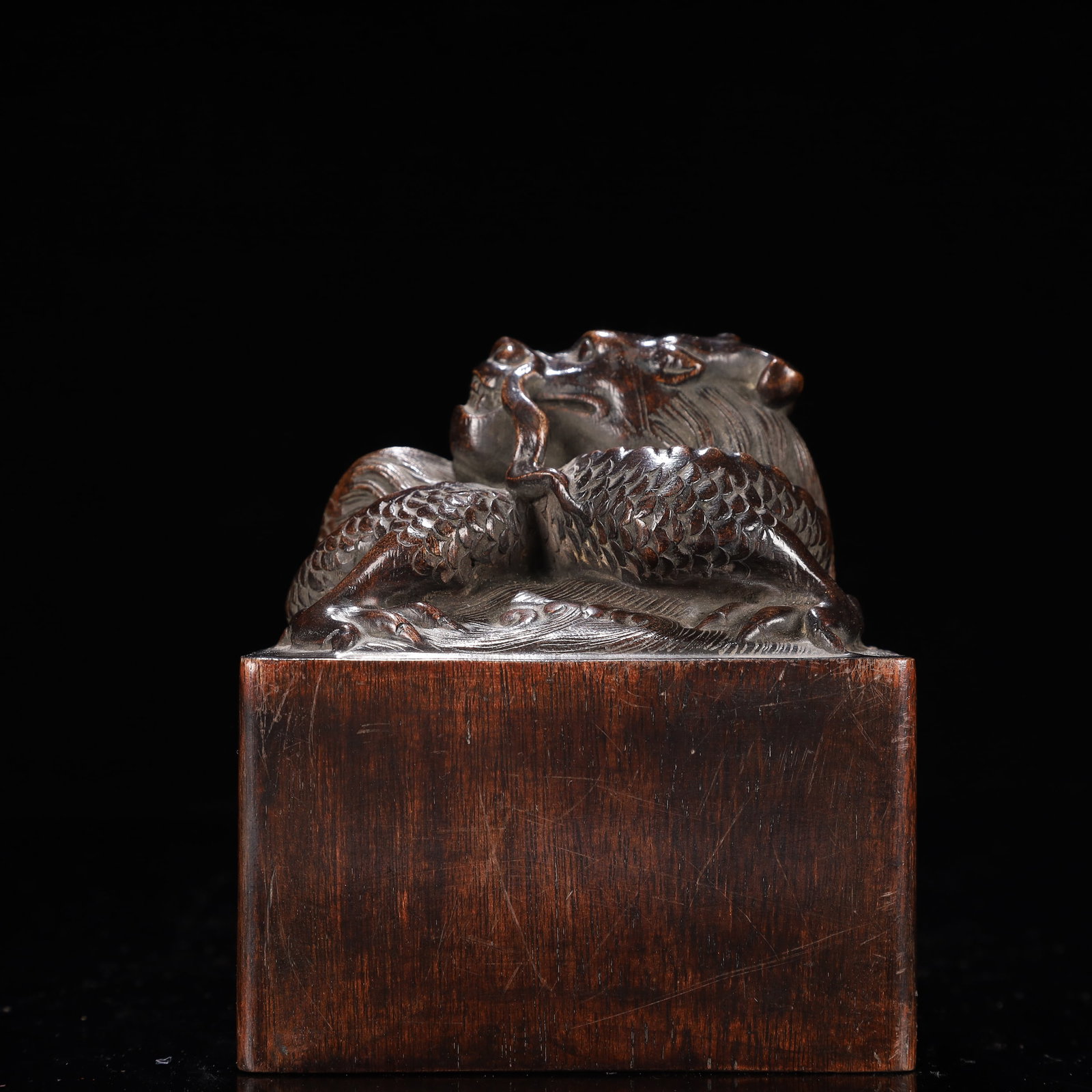 An Exquisite Eaglewood Dragon Pattern Seal - 3