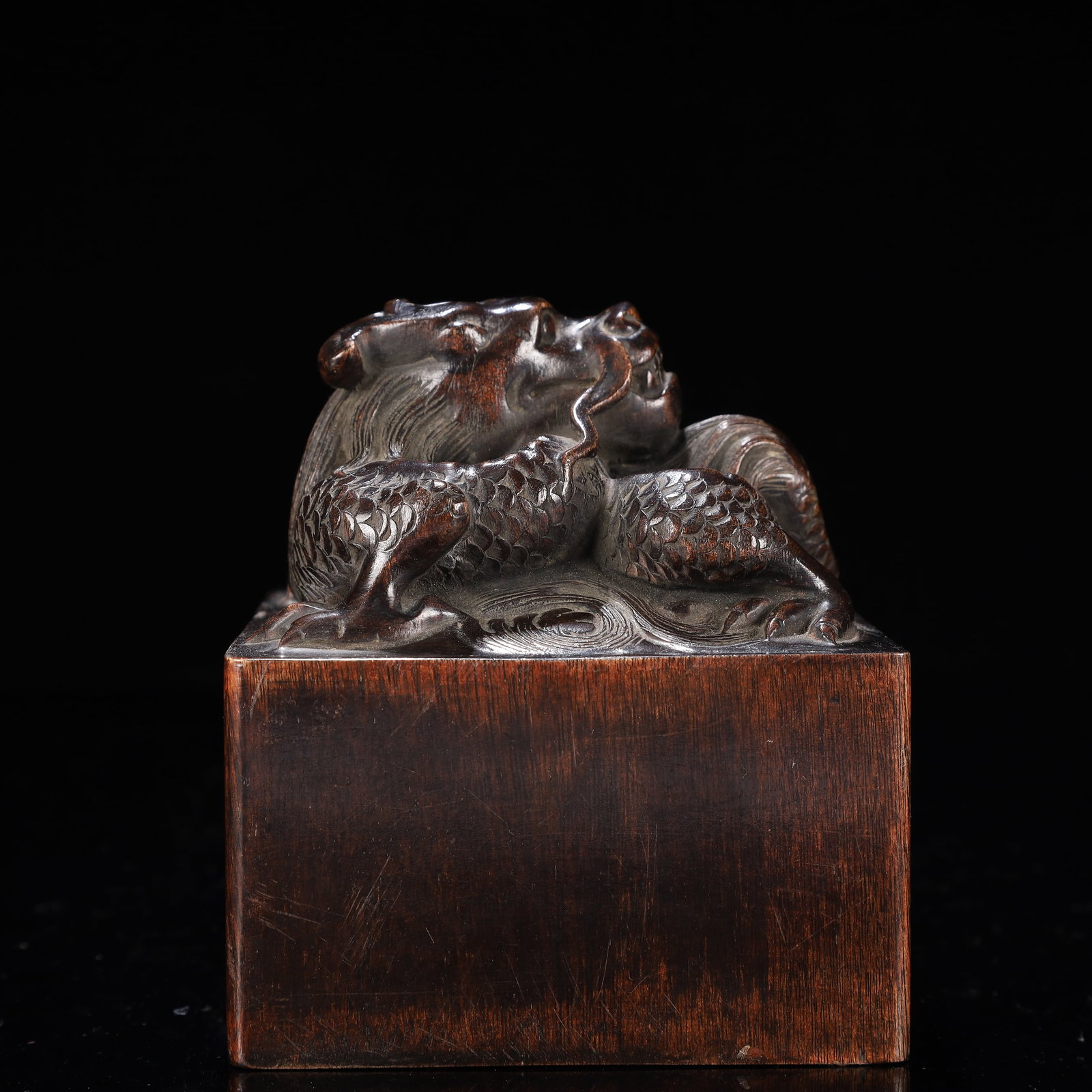 An Exquisite Eaglewood Dragon Pattern Seal - 5