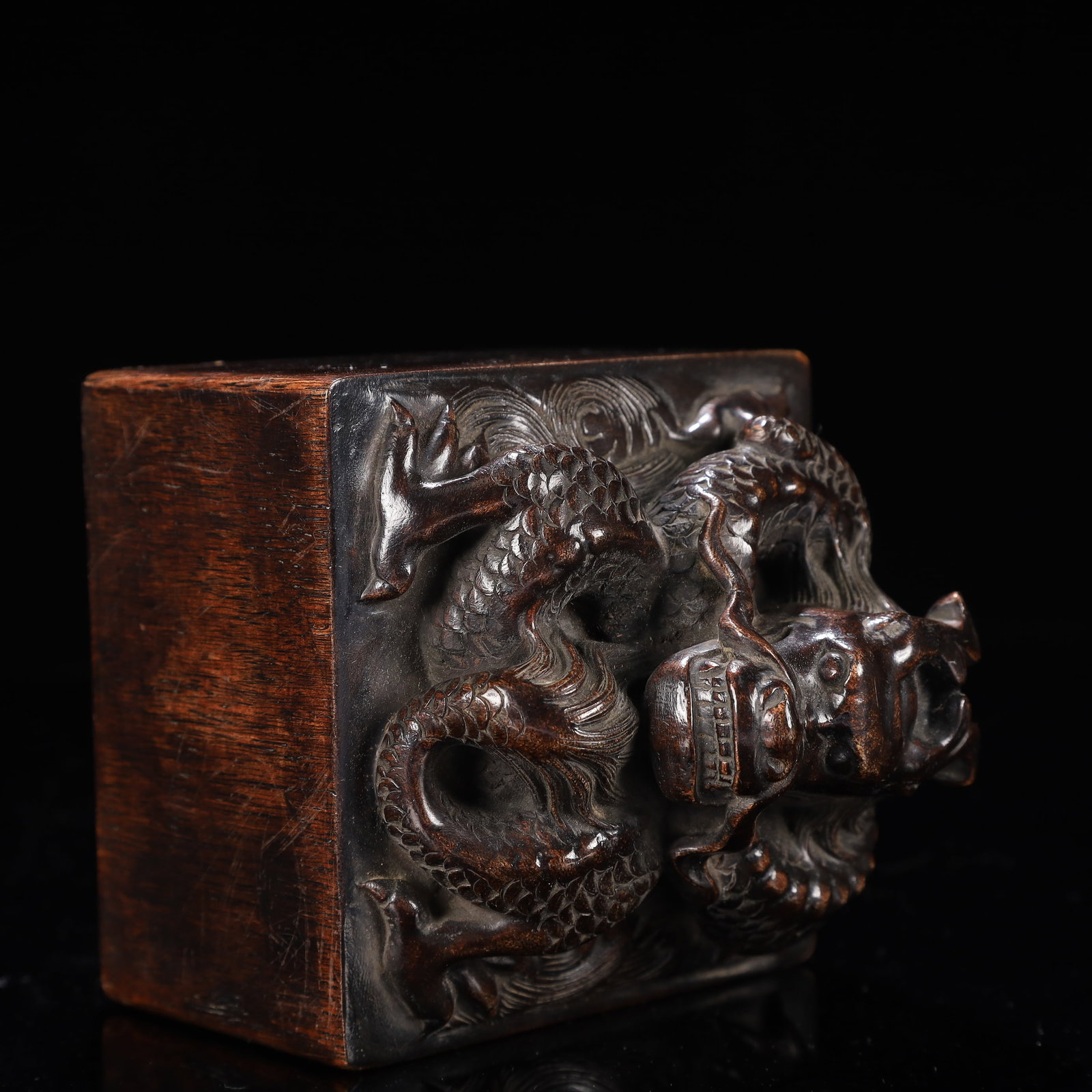 An Exquisite Eaglewood Dragon Pattern Seal - 6