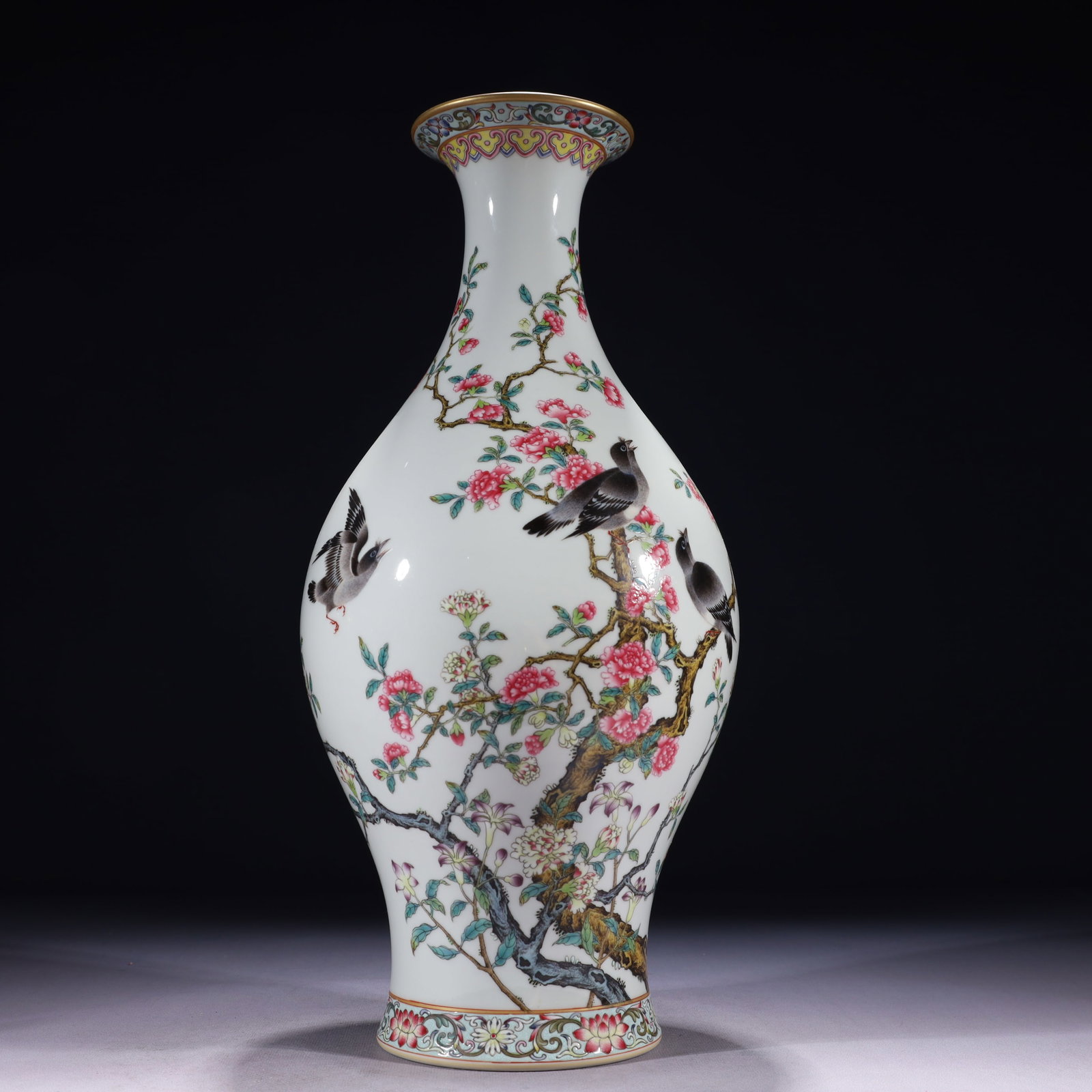 An Exquisite Famille-Rose Painted Gold Flower and Bird Pattern Vase,with poem: An Exquisite Famille-Rose Painted Gold Flower and Bird Pattern Vase,with poem,Qing Dynasty,China,Yongzheng Six-character Mark,Size:6.7inx15.7in,Weight:2550g