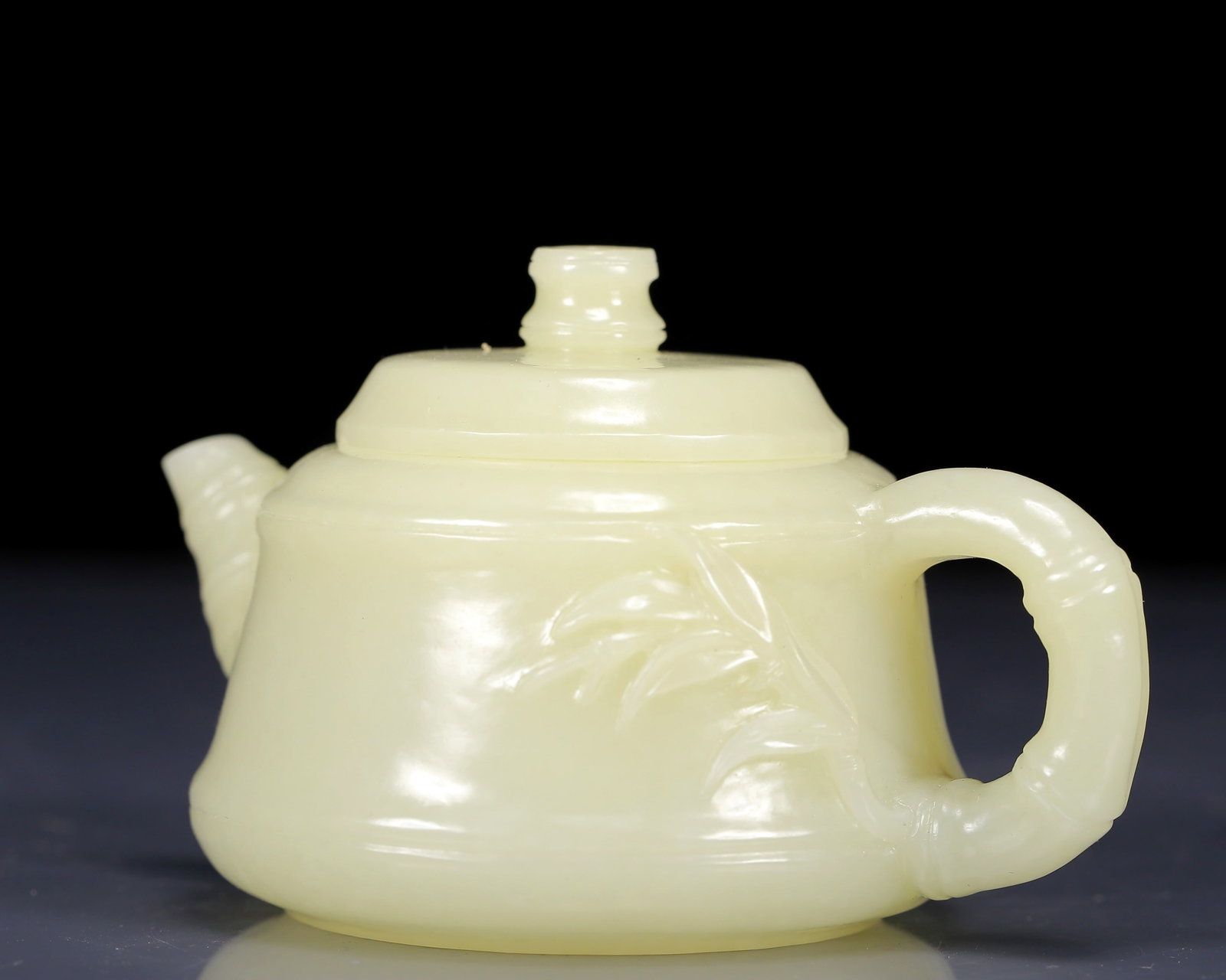 An Exquisite White Jade Bamboo Pattern Teapot - 6