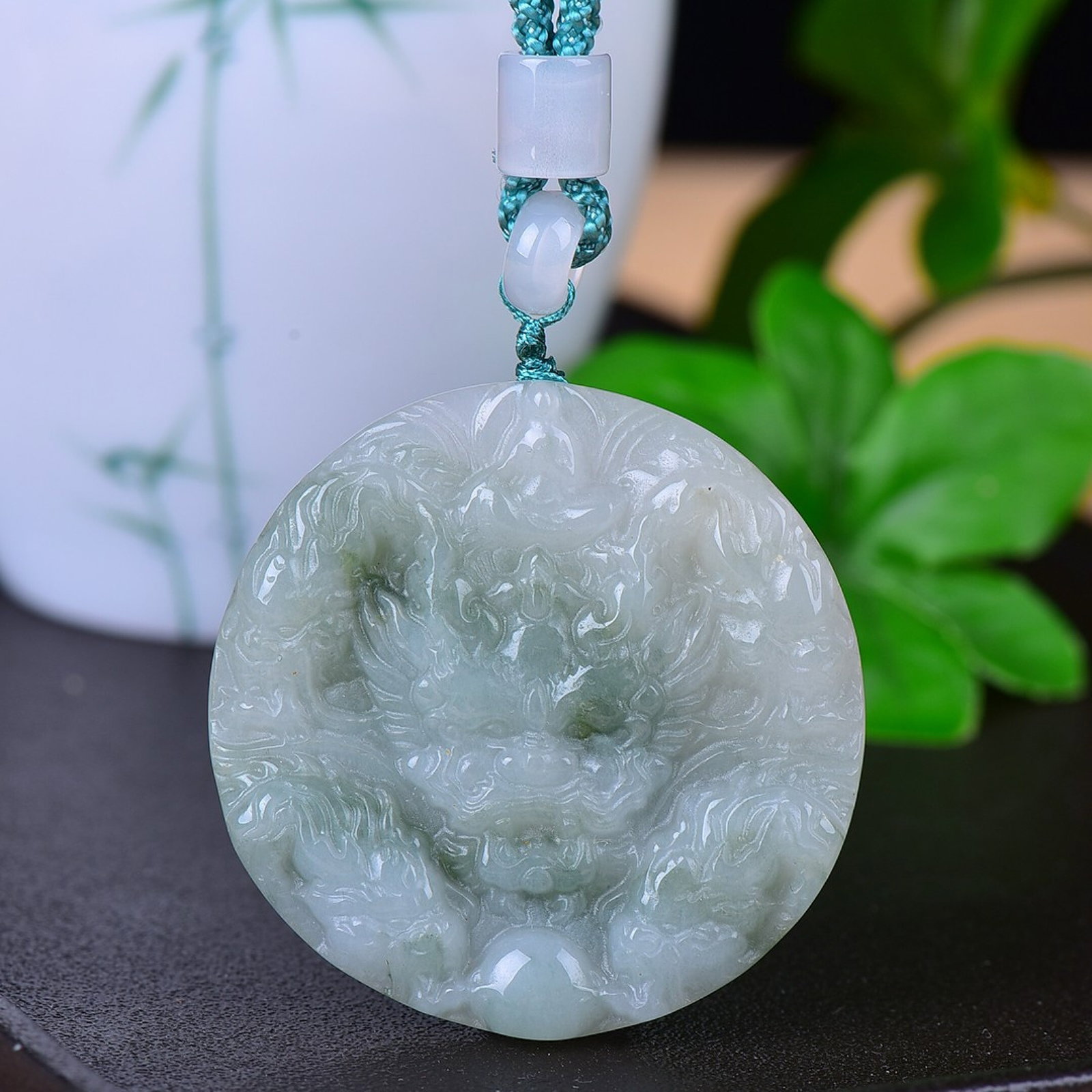 An Exquisite Jadeite Dragon Pattern Pendant: An Exquisite Jadeite Dragon Pattern Pendant,Size:49mmx49mm 翡翠龙纹挂件
