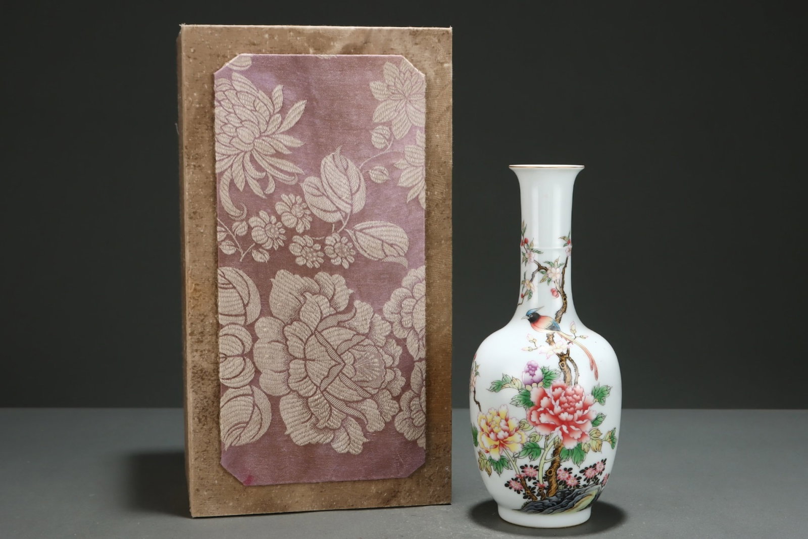 An Exquisite Famille-Rose Painted Gold Flower and Bird Pattern Vase,with poem: An Exquisite Famille-Rose Painted Gold Flower and Bird Pattern Vase,with poem,Qing Dynasty,China,Yongzheng Four-character Mark,Size:9.4inx3.9in 粉彩描金花鸟纹