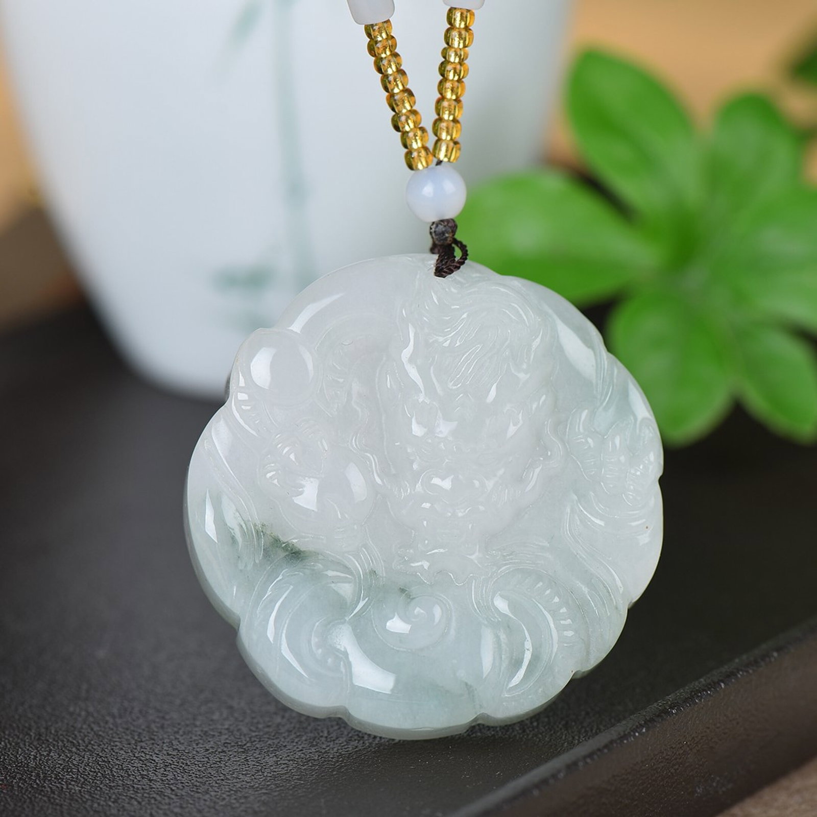 An Exquisite Jadeite Dragon Pattern Pendant - 2