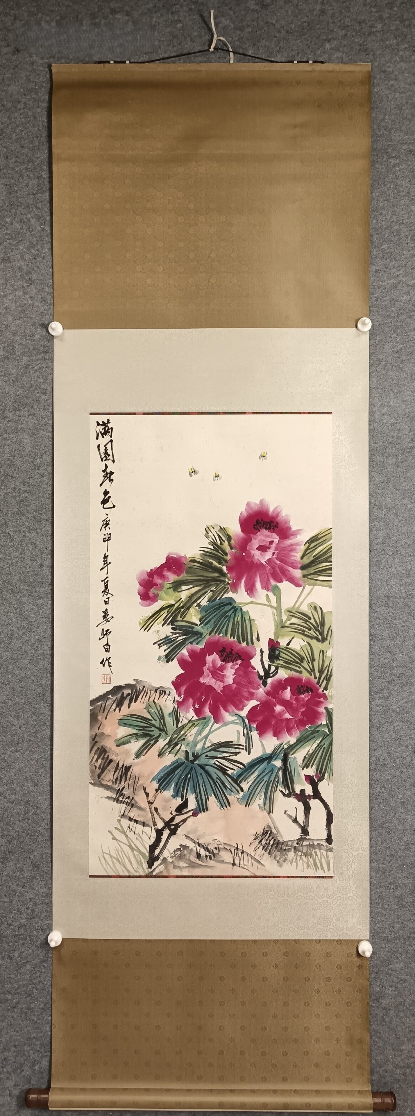 A Chinese Vertical Scroll Ink Painting of Flower on Paper: A Chinese Vertical Scroll Ink Painting of Flower on Paper,Lou Shibai,Size:20.1inx38.2in