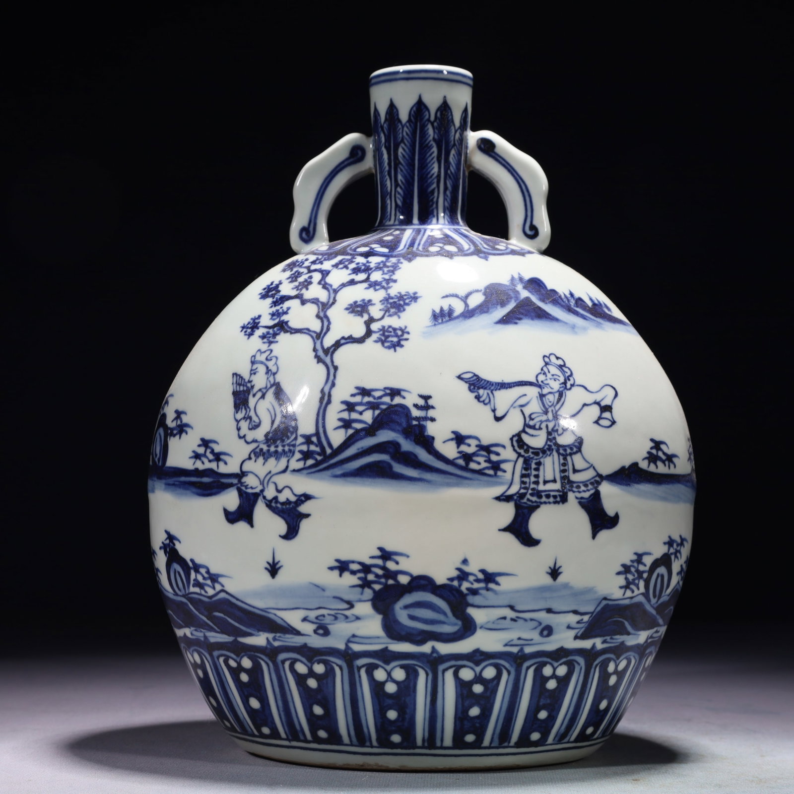 An Exquisite Blue and White Character and Story Pattern Double-Ears Vase: An Exquisite Blue and White Character and Story Pattern Double-Ears Vase,Ming Dynasty,China,Yongle Four-character Mark,Size:7.9inx4.7inx11in,Weight:2000g ??????????,????,?????