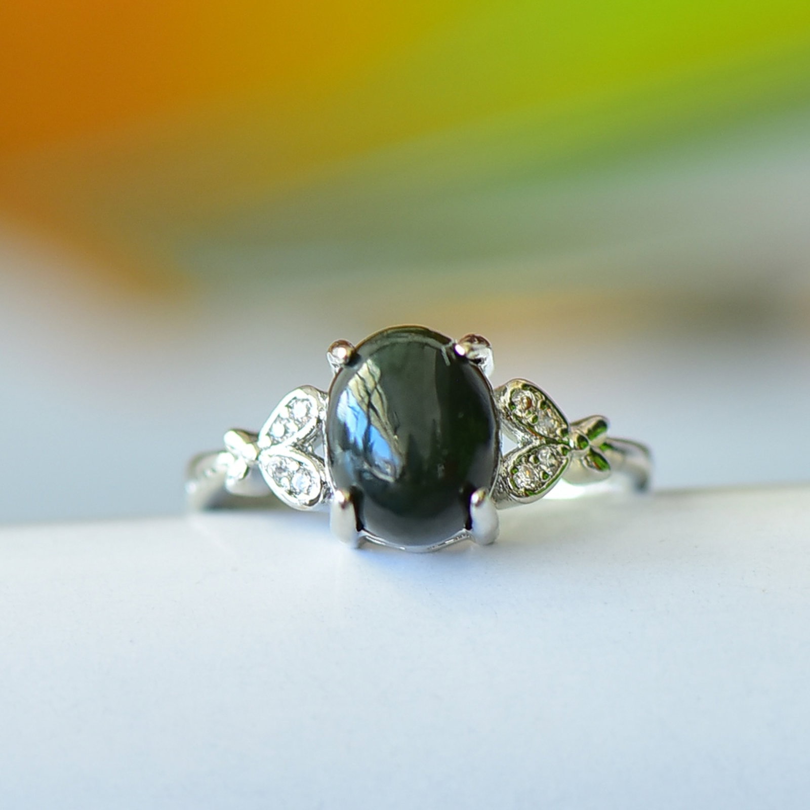An Exquisite Bronze Inlaid Green Jade Ring: An Exquisite Bronze Inlaid Green Jade Ring,Size:3.1inx3.9in 铜镶青玉戒指