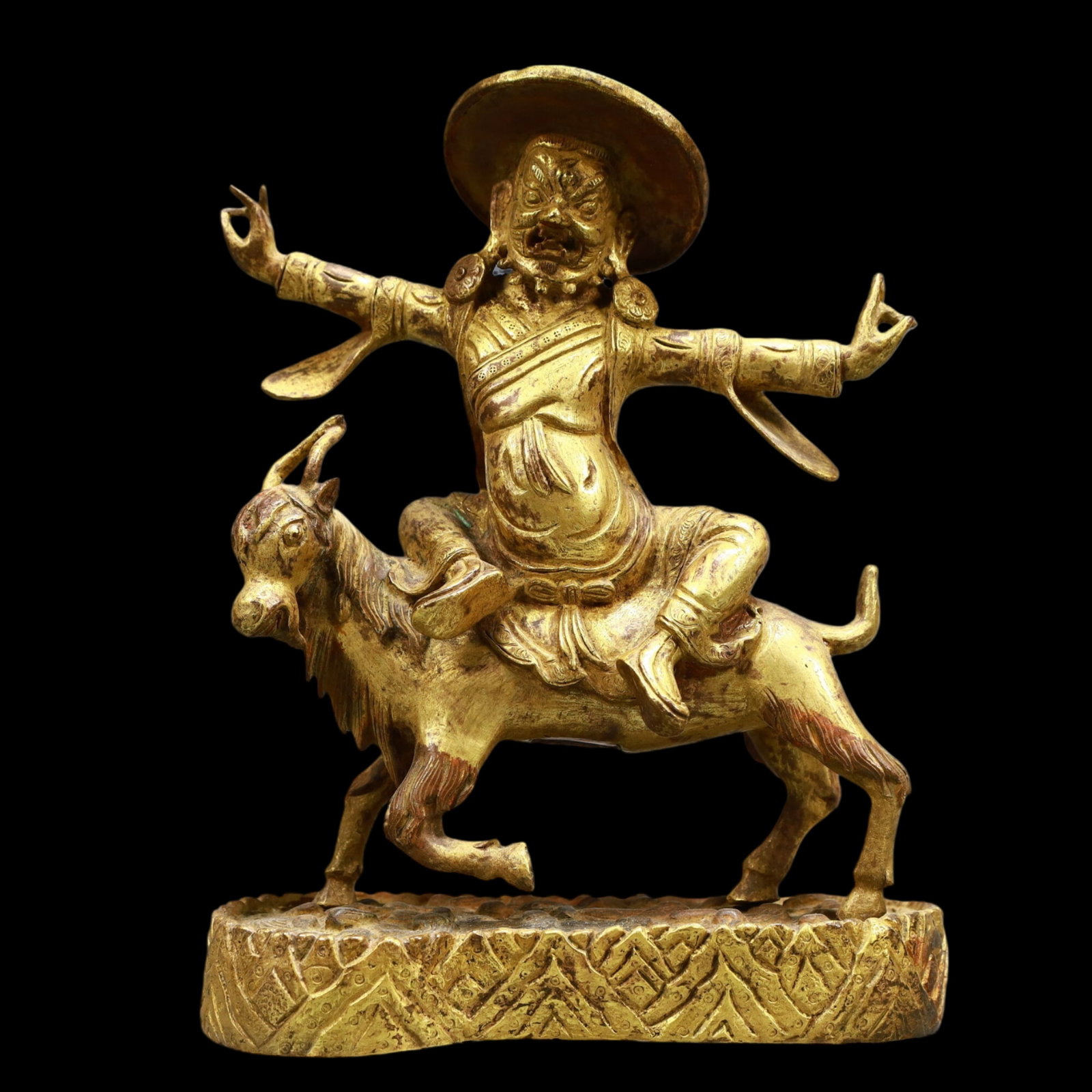 A Solemn Gilt Bronze Statue of Vajra: A Solemn Gilt Bronze Statue of Vajra,Qing Dynasty, China,Size:5.9inx2.2inx7.3in,Weight:1850g 铜鎏金金刚像,中国清代