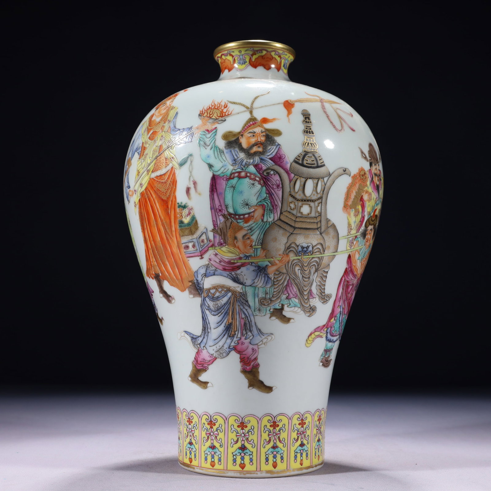 An Exquisite Famille-Rose Painted Gold Character and Story Pattern Vase,with poem: An Exquisite Famille-Rose Painted Gold Character and Story Pattern Vase,with poem ??????????,???,????,?????