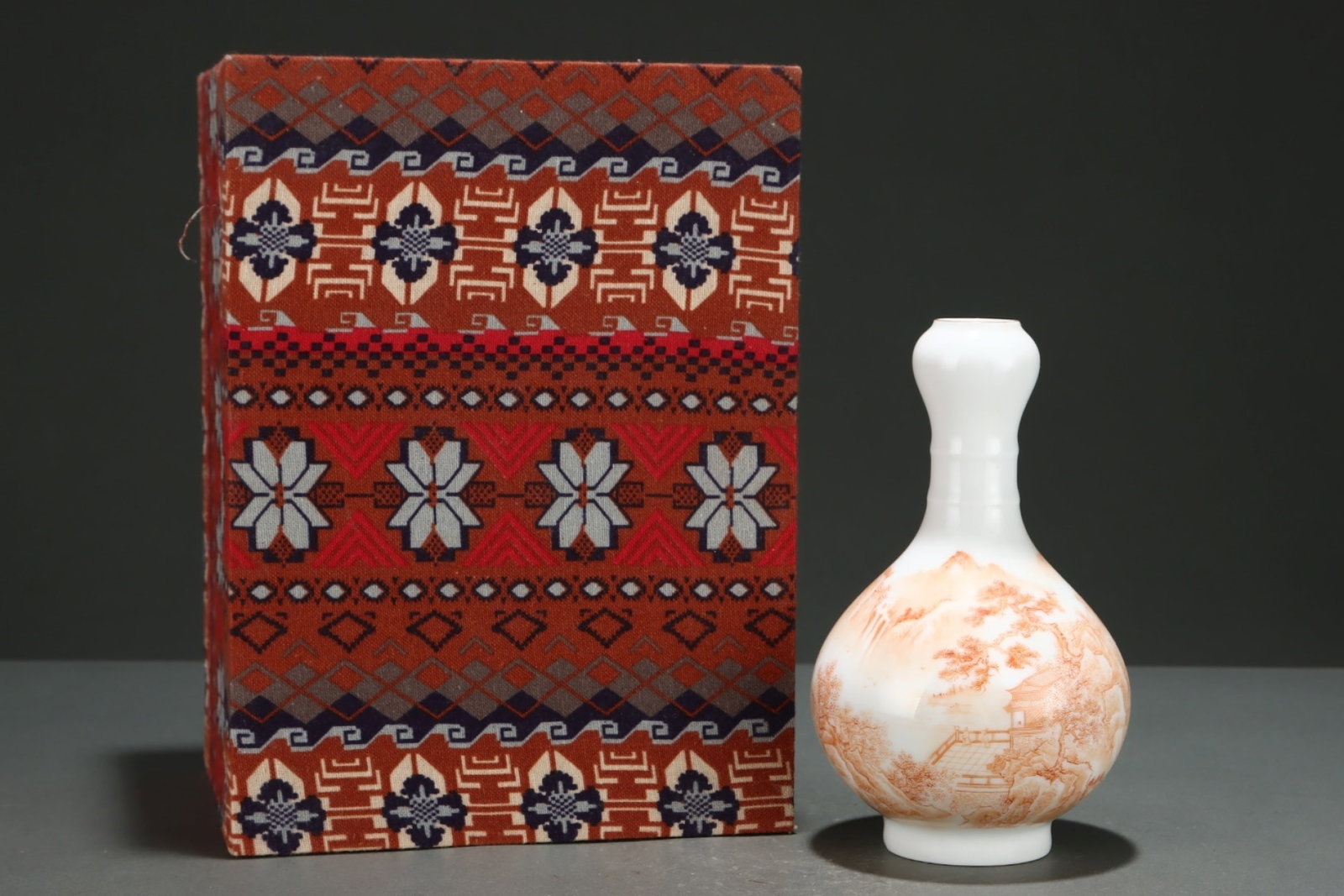 An Exquisite Iron-Red Painted Gold Landscape Pattern Vase,with poem: An Exquisite Iron-Red Painted Gold Landscape Pattern Vase,with poem,Qing Dynasty,China,Yongzheng Four-character Mark,Size:7inx4.2in 矾红描金山水纹瓶,