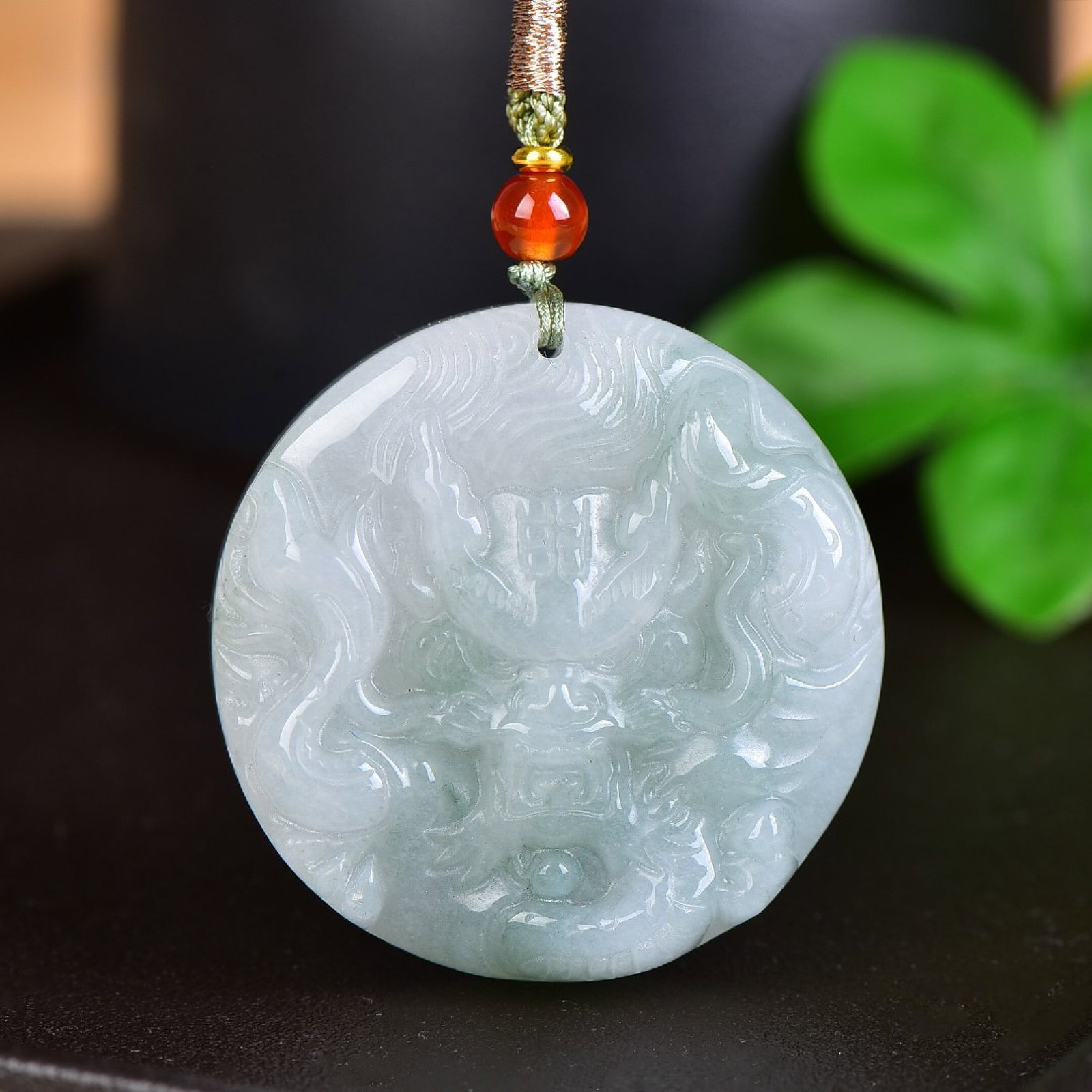 An Exquisite Jadeite Dragon Pattern Pendant: An Exquisite Jadeite Dragon Pattern Pendant,Size:43mmx43mm 翡翠龙纹挂件