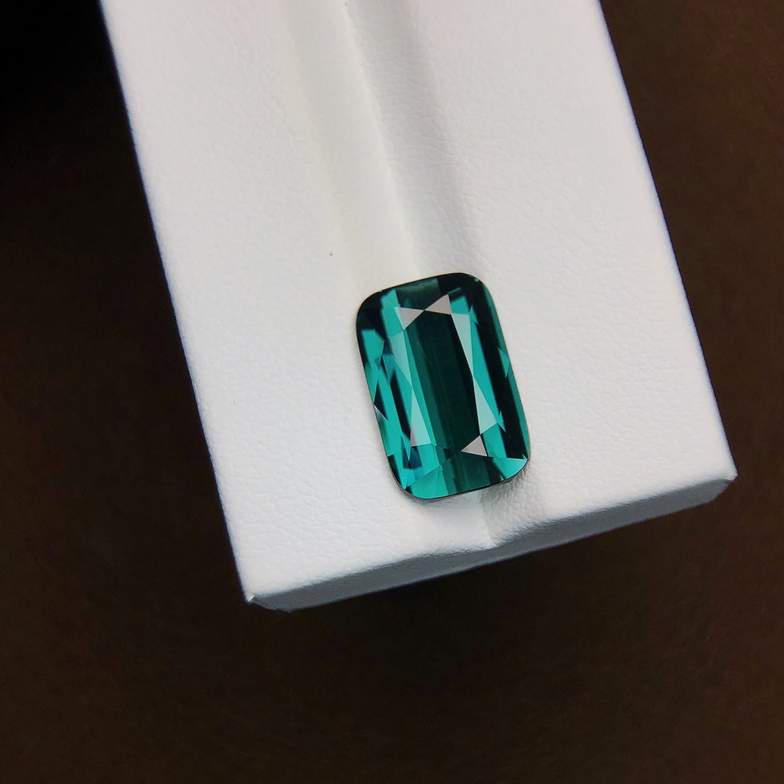 5.27Ctw Natural Tourmaline Loose: 5.27Ctw Natural Tourmaline Loose,Size:13.8mmx9.0mmx4.6mm 5.27Ctw天然碧玺裸石
