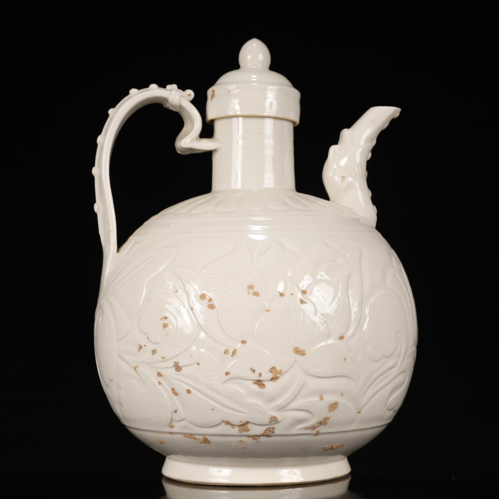 An Exquisite Ding yao Lotus Pattern Ewer - 7