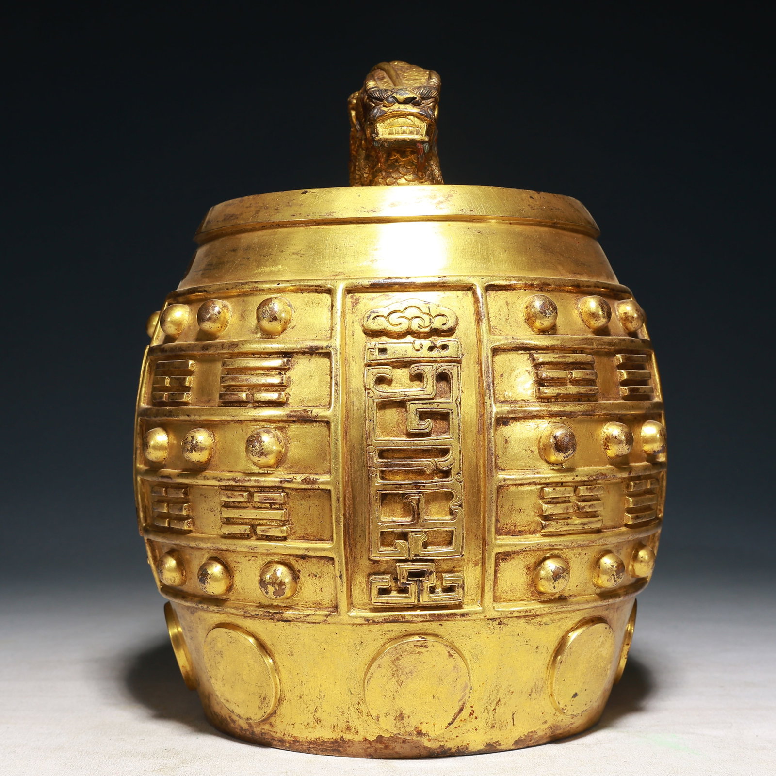 An Exquisite Gilt Bronze Dragon Pattern Chime - 4