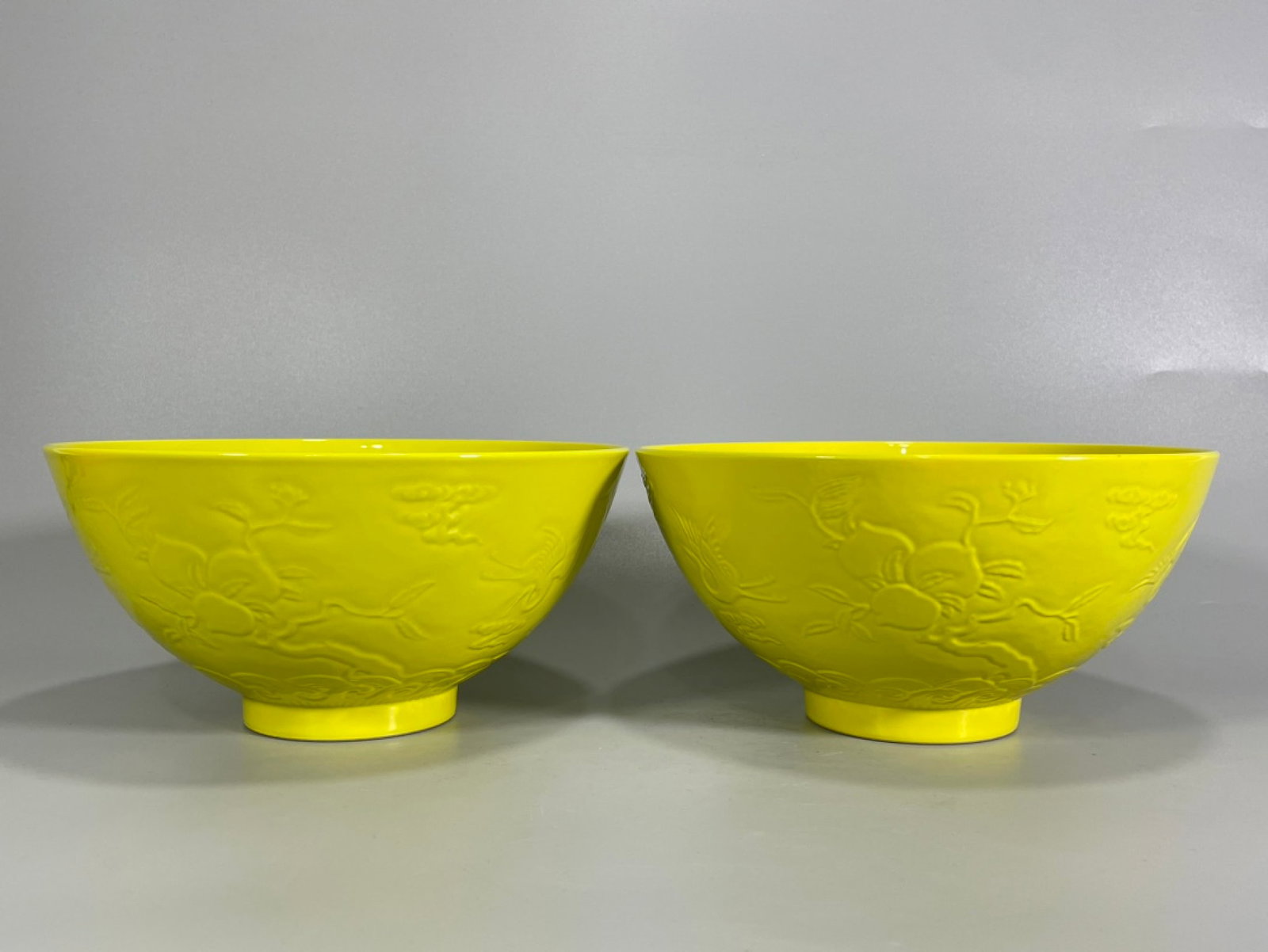 A Pair of Exquisite Yellow Glazed Famille-Rose Peach Pattern Bowls: A Pair of Exquisite Yellow Glazed Famille-Rose Peach Pattern Bowls,Qing Dynasty,China,Yongzheng Six-character Mark,Size:4.3inx8.5in