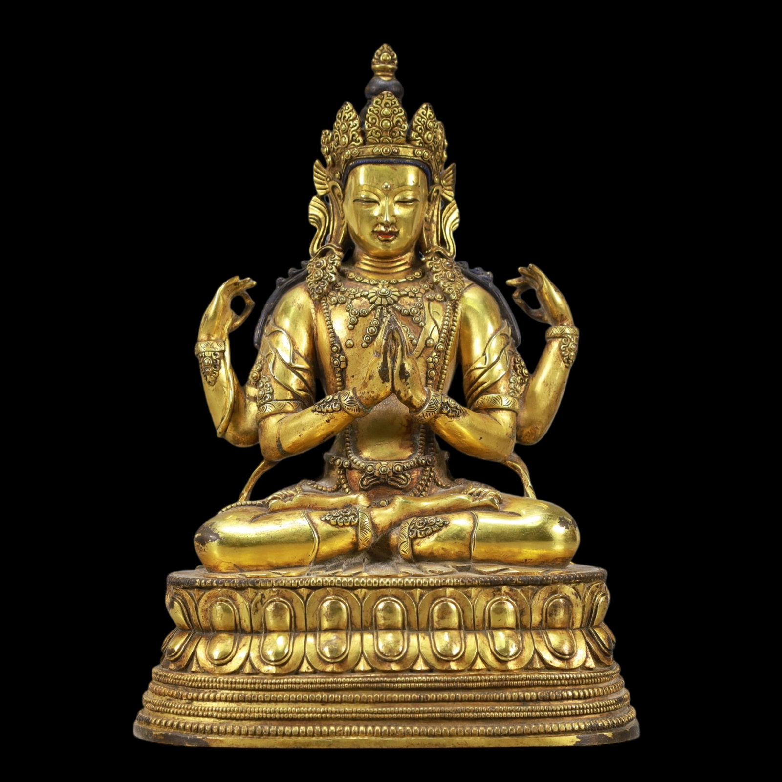 A Solemn Gilt Bronze Statue of Four-arms Guanyin: A Solemn Gilt Bronze Statue of Four-arms Guanyin,Qing Dynasty, China,Size:7.9inx3.9inx7.1in,Weight:4150g 铜鎏金四臂观音像,中国清ߣ