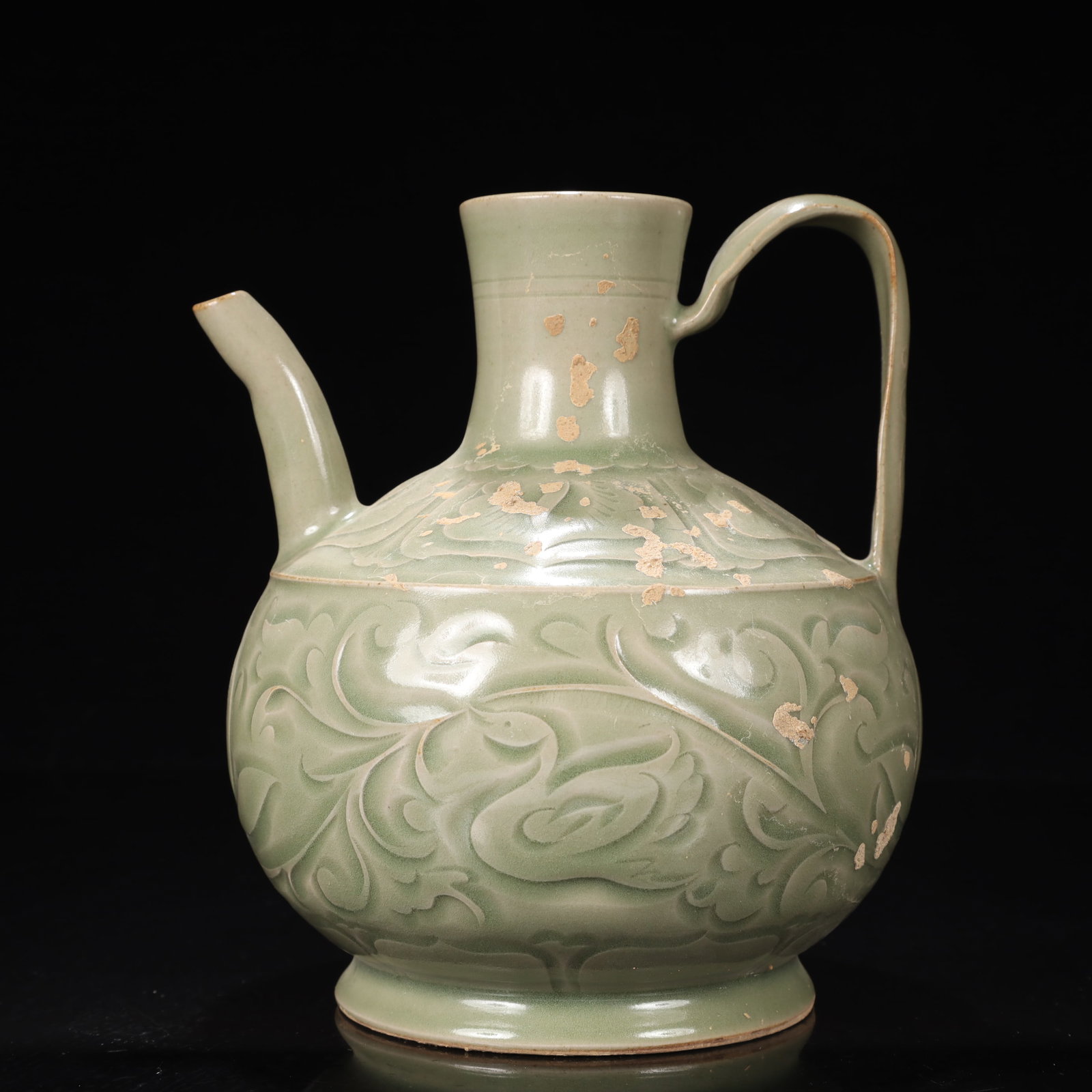 An Exquisite Long quan yao Flower and Bird Pattern Ewer (1 of 12)