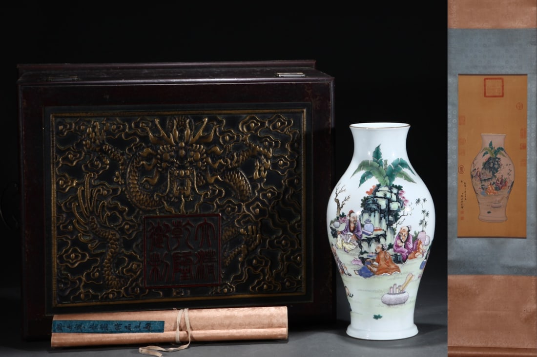 A Rare Famille rose vase decorated with figures and poetry inscriptions, gilt decoration, with a: A Rare Famille rose vase decorated with figures and poetry inscriptions, gilt decoration, with a silk painting hanging scroll,Qing Dynasty, China, Yongzheng Six-character Mark,Size:13.2inx6.7in,(Witho
