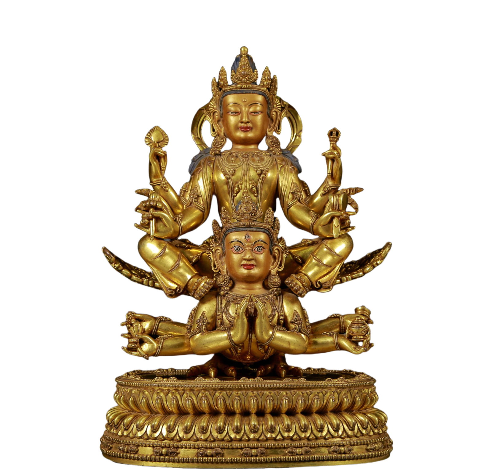 A solemn gilt bronze statue of Bodhisattva: solemn gilt bronze Bodhisattva statue, Ming Dynasty, China. The statue is solemn, tall and majestic. The Bodhisattva is dressed in a gorgeous cassock, and the silk hanging down from his shoulders