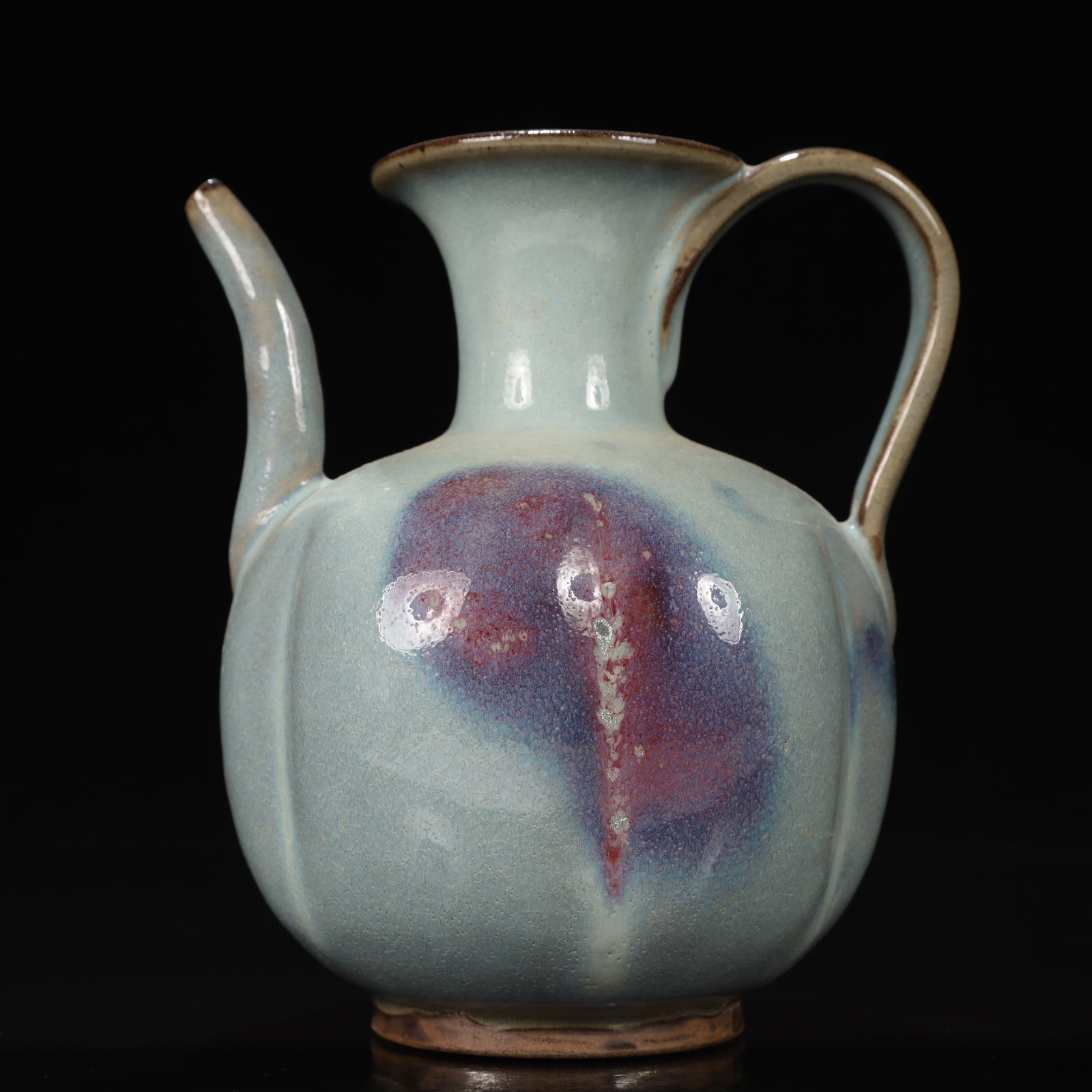 An Exquisite Jun yao Ewer: An Exquisite Jun yao Ewer,Song Dynasty, China,Size:5.5inx5.5inx6.5in,Weight:800g 钧窑执壶，中国宋代