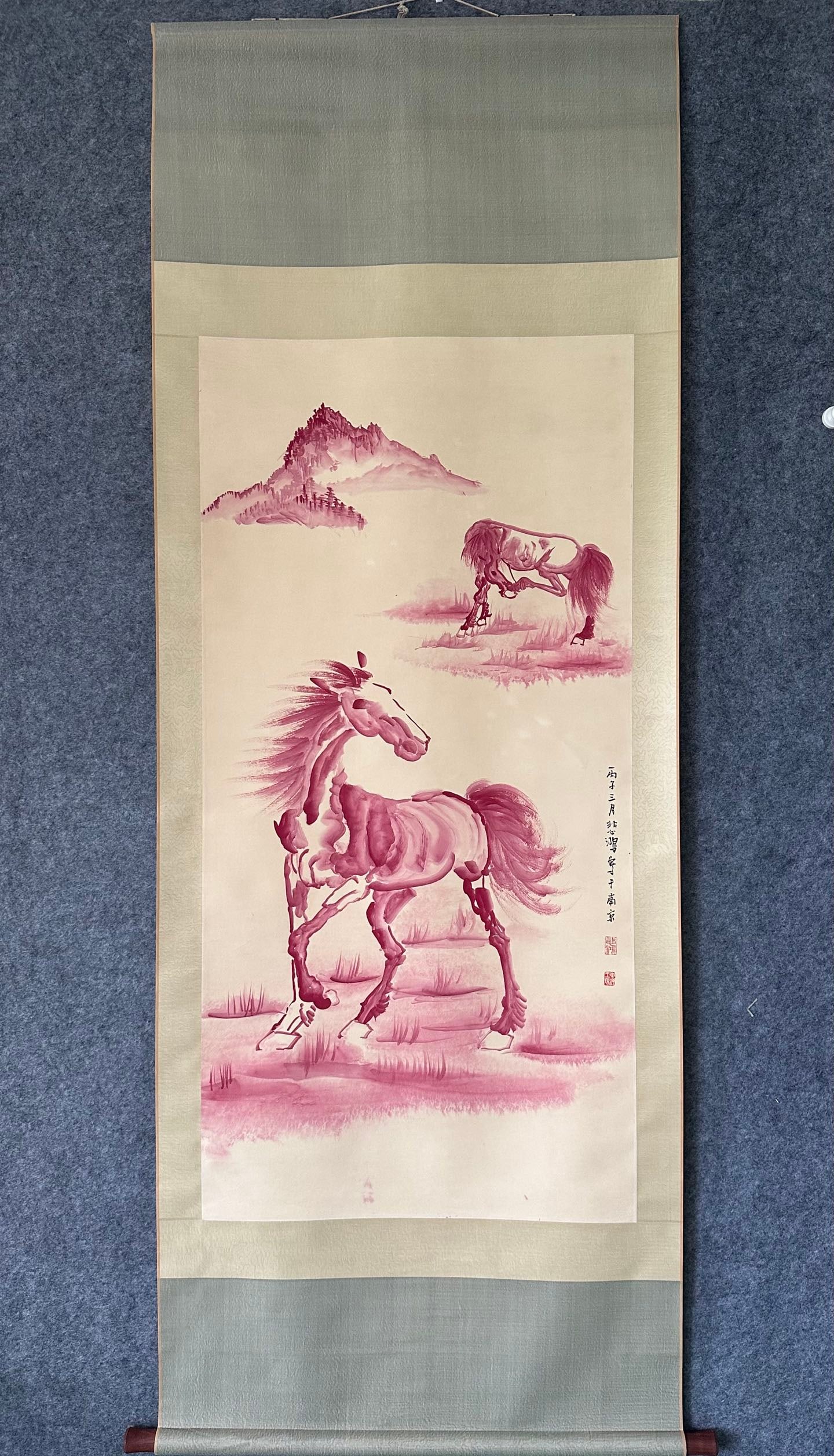 A Chinese Vertical Scroll Ink Painting of Horse on Paper: A Chinese Vertical Scroll Ink Painting of Horse on Paper,Xu Beihong,Size:54.3inx26.8in 一幅中国水墨马图立轴,徐悲鸿