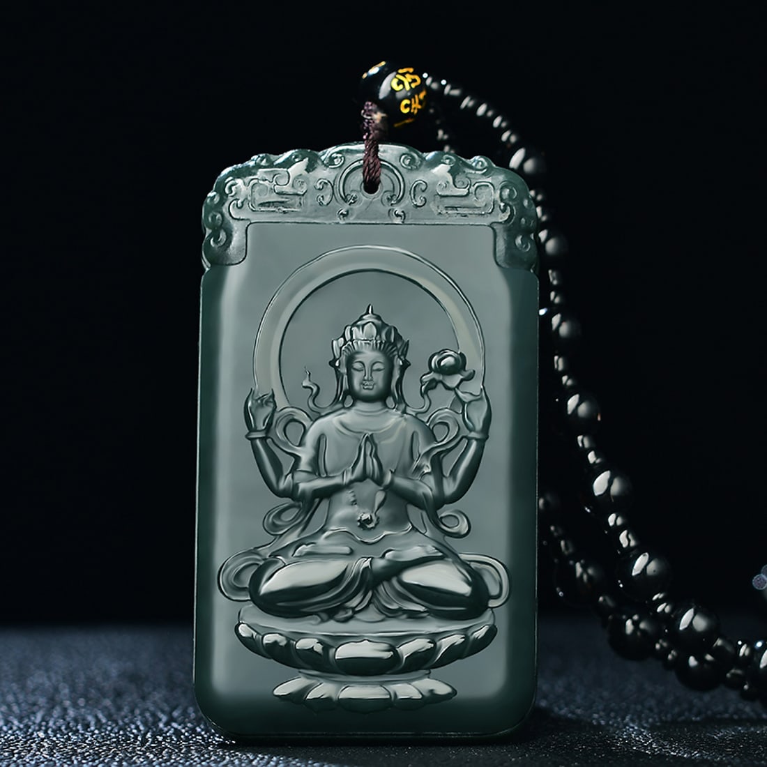 An Exquisite Sapphire Avalokitesvara Pattern Pendant: An Exquisite Sapphire Avalokitesvara Pattern Pendant,Size:38mmx68mm (寓意)寓意吉祥 平安 普度众生