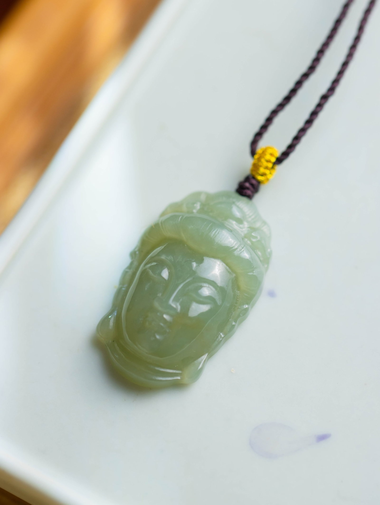 An Exquisite Sapphire Pendant: An Exquisite Sapphire Pendant 青玉吊坠