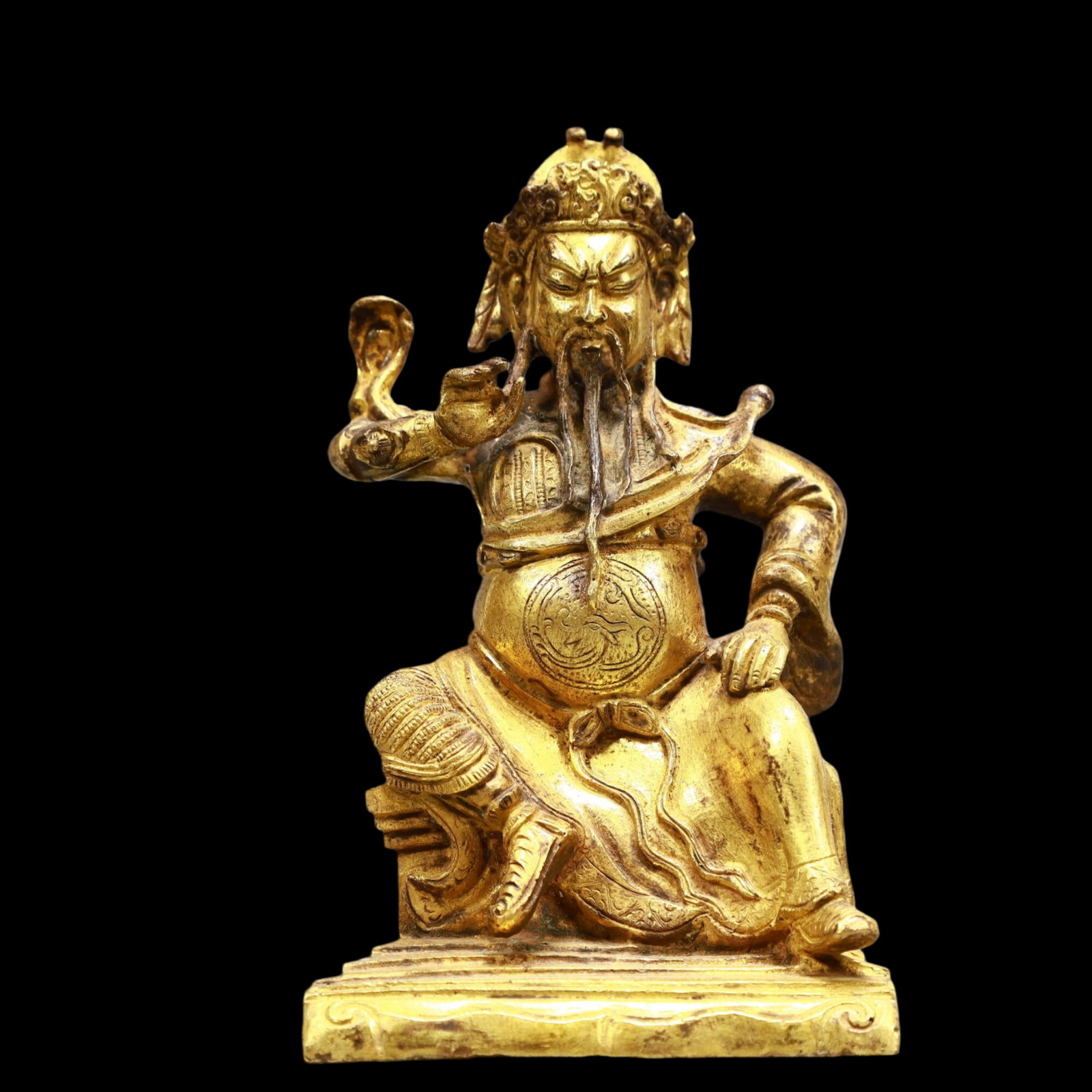A Solemn Gilt Bronze Statue of 'Guan Gong': A Solemn Gilt Bronze Statue of 'Guan Gong',Qing Dynasty, China,Size:3.9inx2.4inx5.9in,Weight:1550g 铜鎏金关公像,中国清代