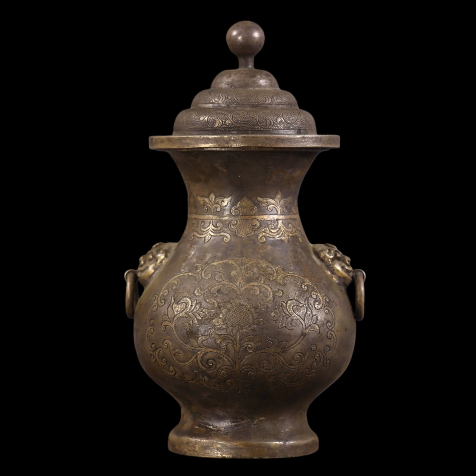 An Exquisite Bronze Flower Pattern Double-Ears Bottle: An Exquisite Bronze Flower Pattern Double-Ears Bottle,Qing Dynasty,China,Size:5.7inx3.1inx2.6in,Weight:248g 铜花卉纹双耳盖瓶,中国清