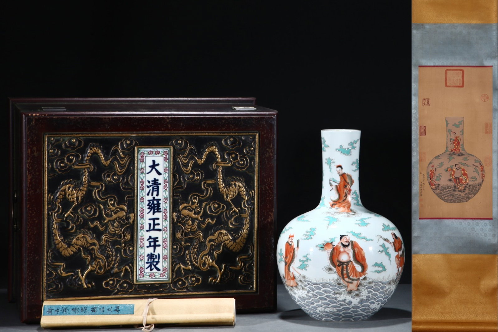 An Exquisite Famille-Rose Character and Story Pattern Painted Gold Vase,With Vertical Scroll: An Exquisite Famille-Rose Character and Story Pattern Painted Gold Vase,With Vertical Scroll Painting on Silk,Qing Dynasty,China,with Yongzheng Six-character Mark,Size:14.6inx10in,Without frame Size:2